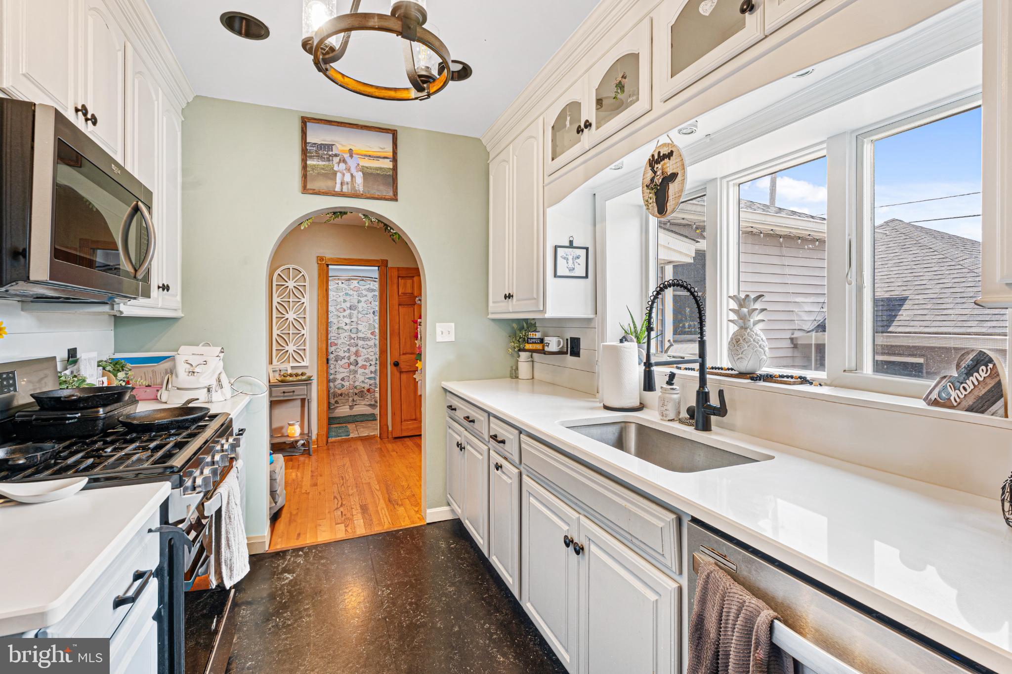 LYNCH POINT - Residential