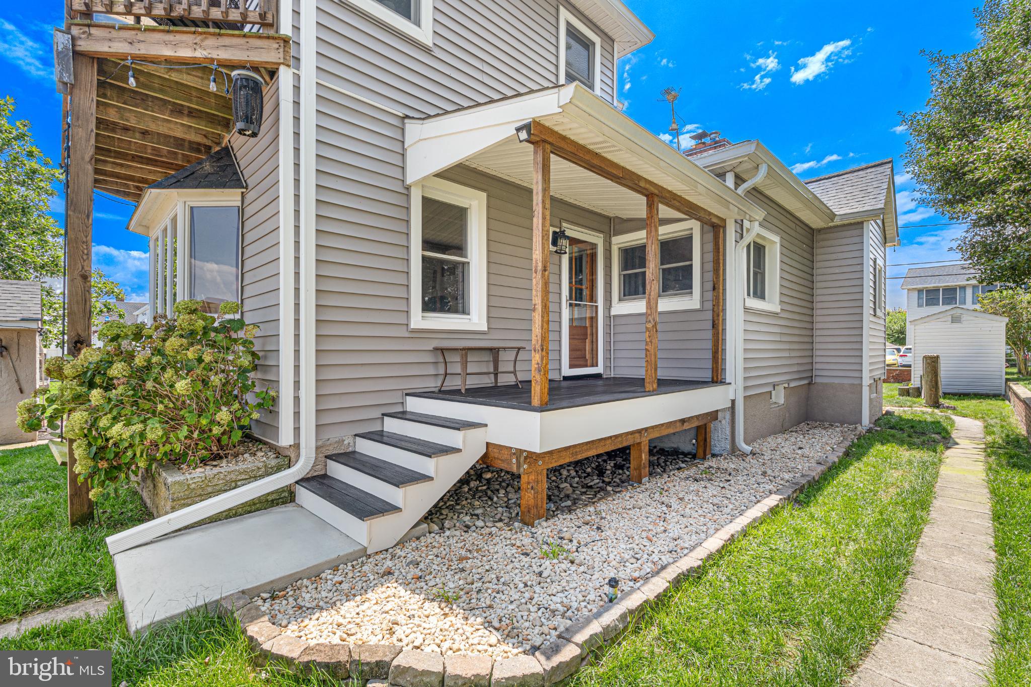 LYNCH POINT - Residential