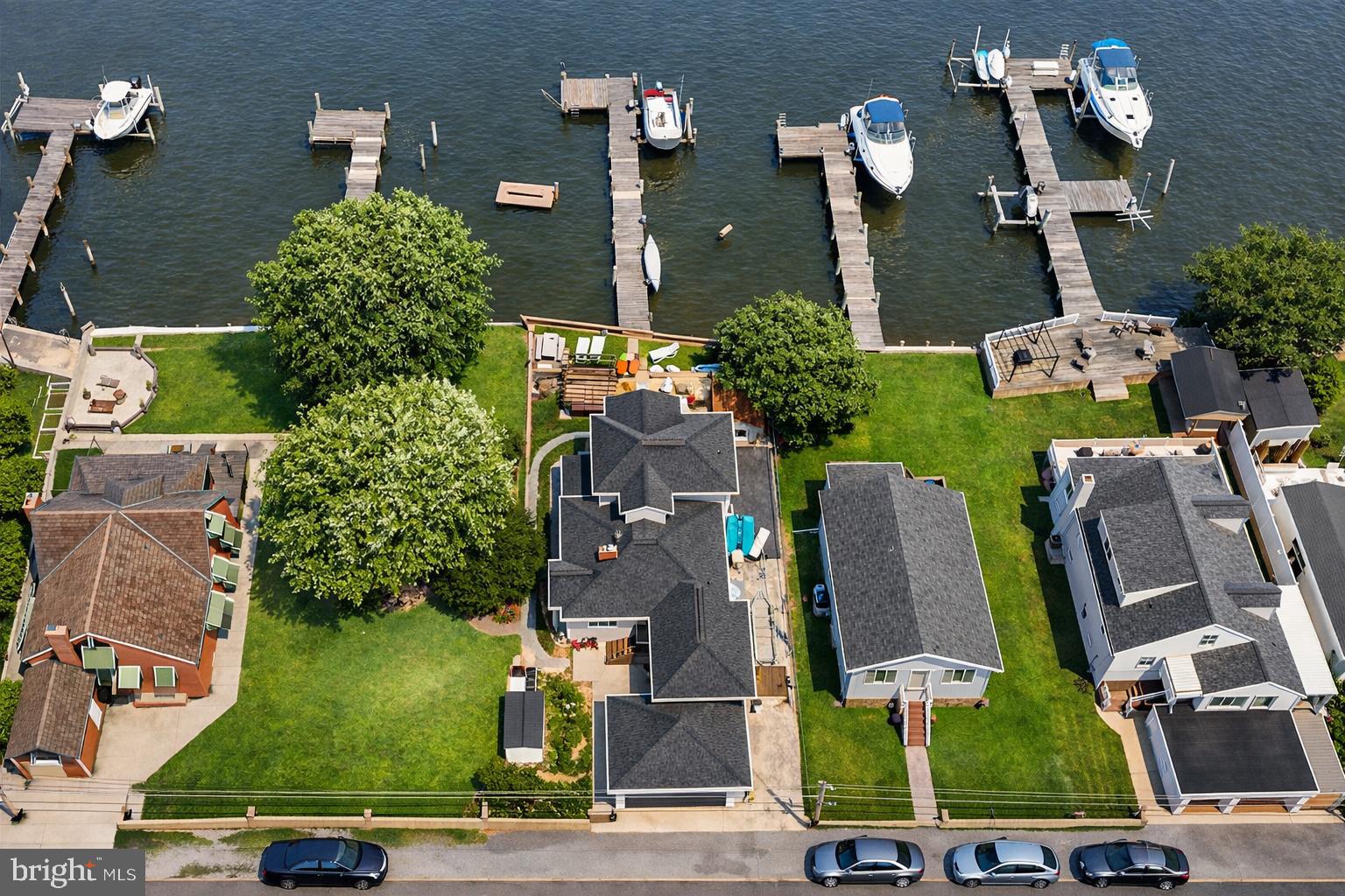 LYNCH POINT - Residential