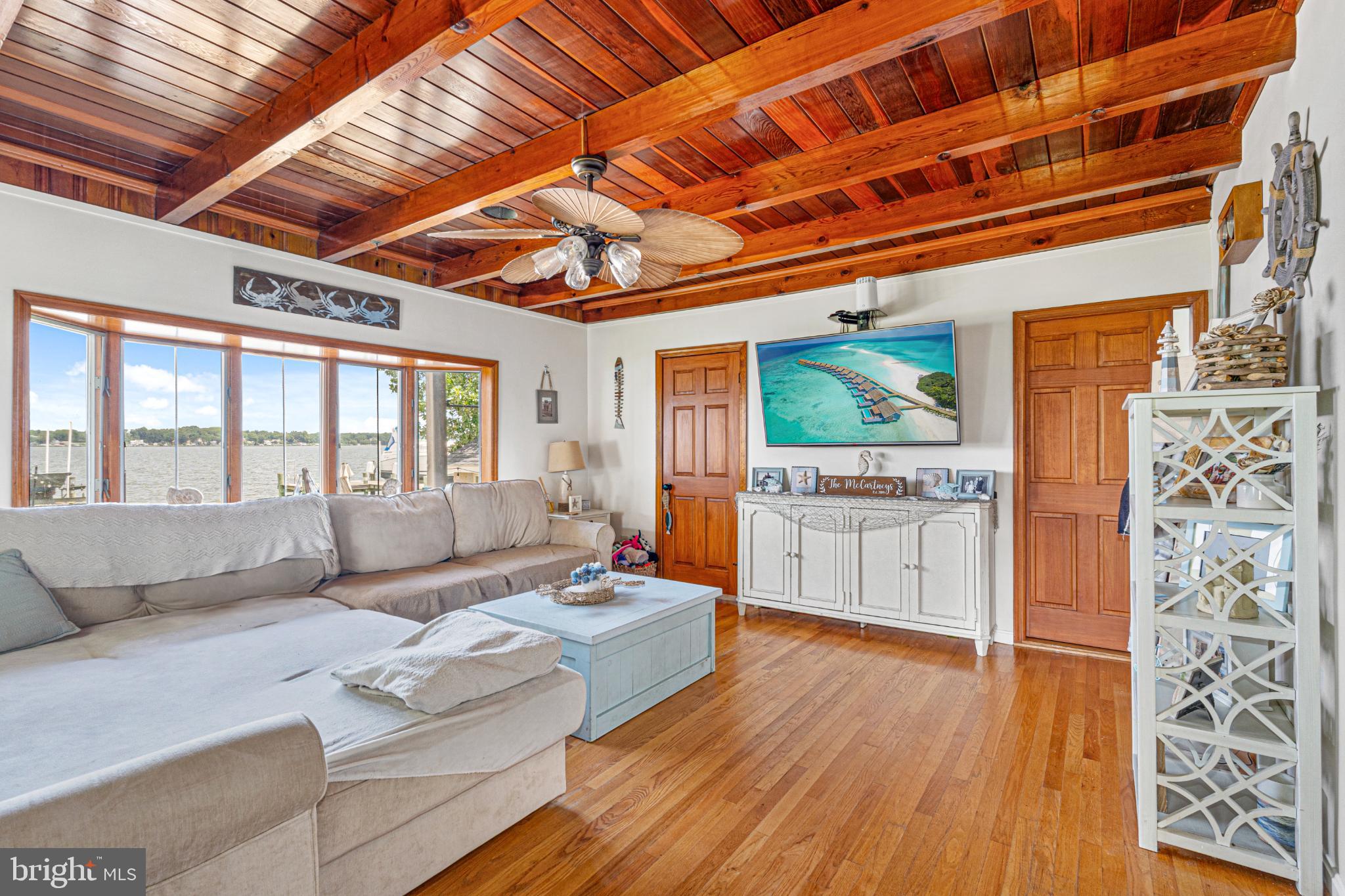 LYNCH POINT - Residential