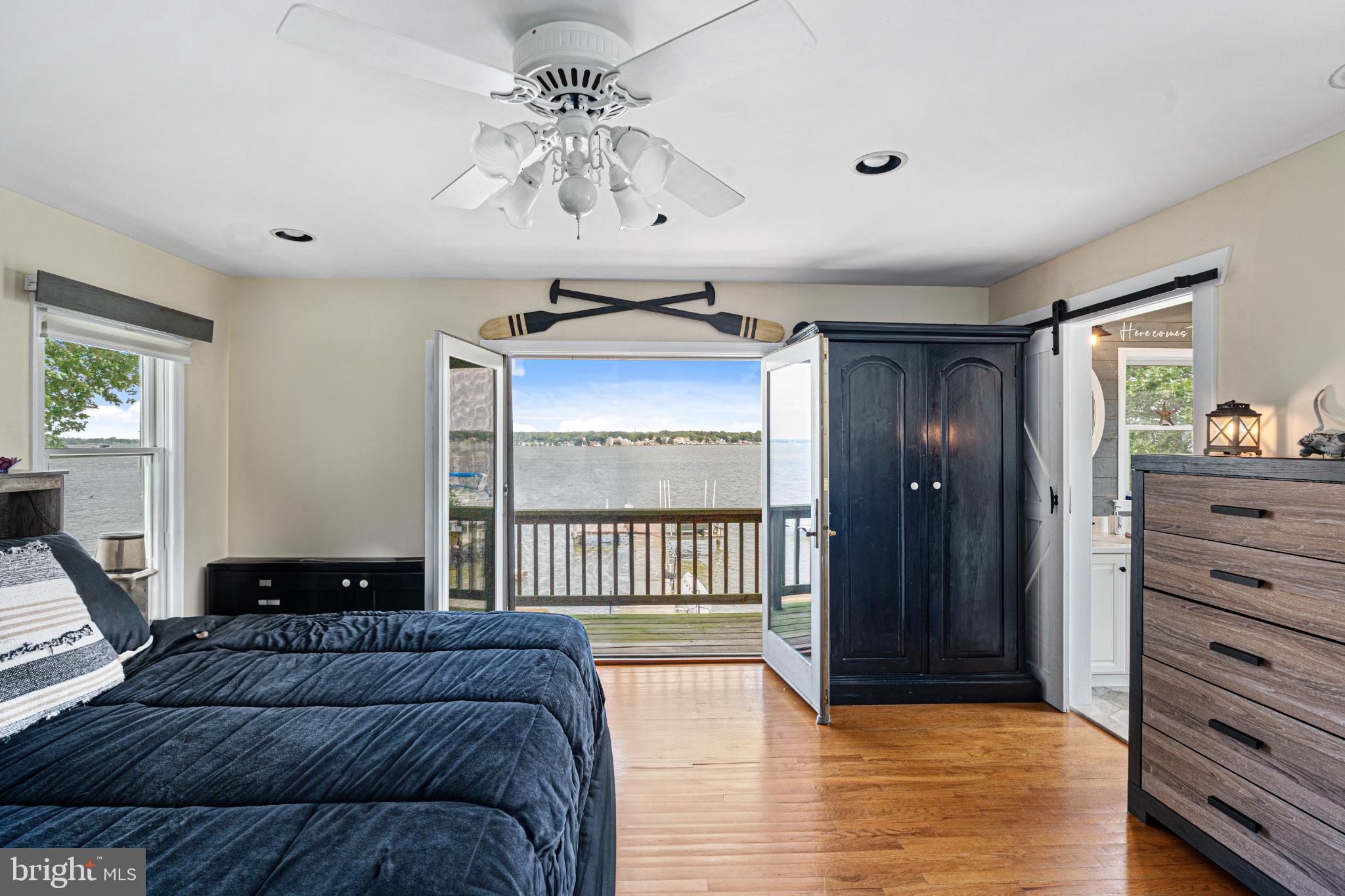 LYNCH POINT - Residential