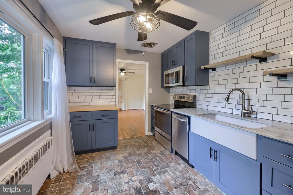 Photo of 313 S President Avenue, LANCASTER, PA 17603 (MLS # PALA2072466)