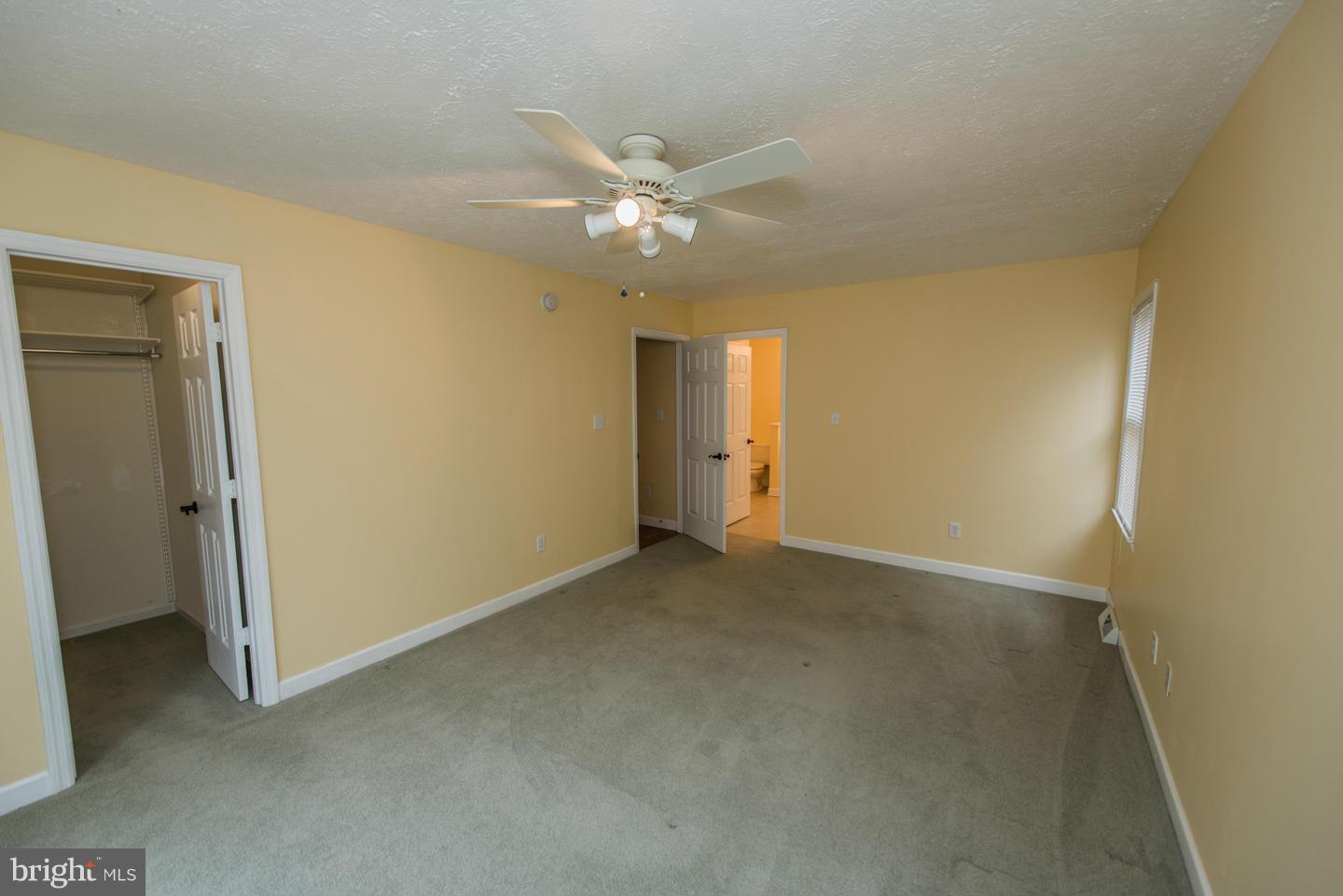 BEAVER DAM WOODS - Residential