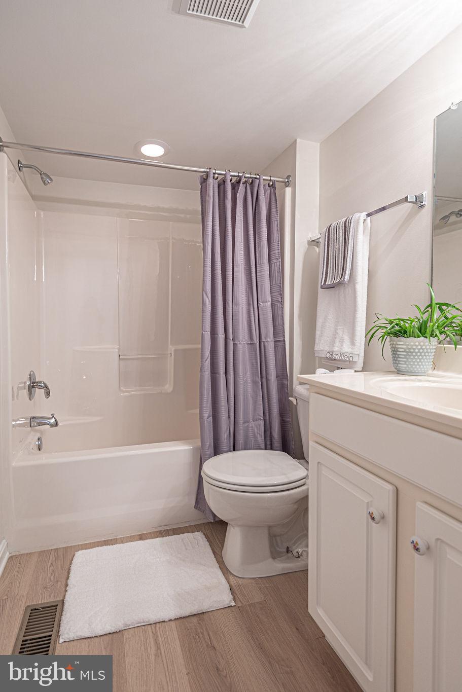 OCEAN PINES - THE PARKE - Residential