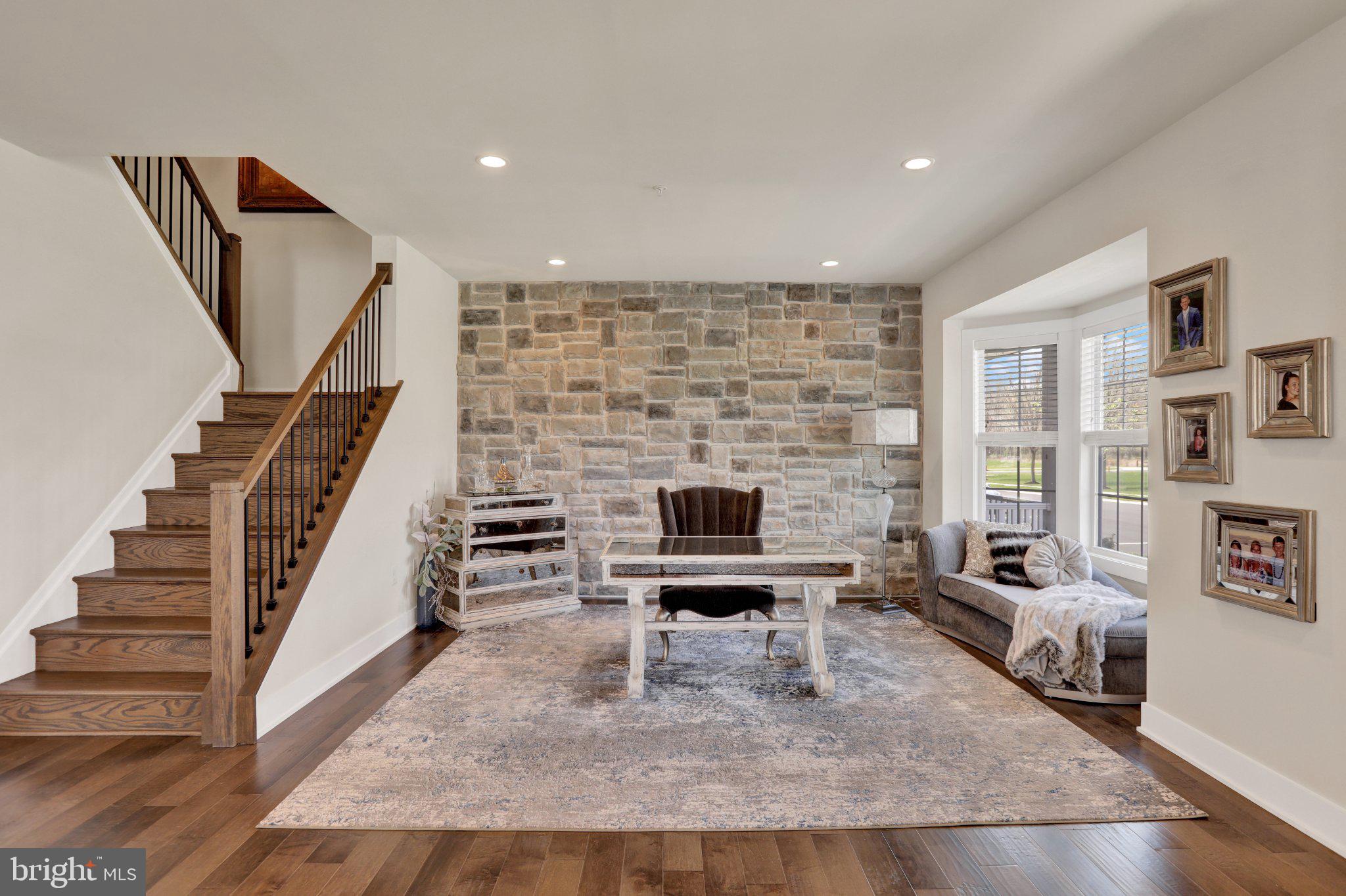 FENTONS CORNER - Residential