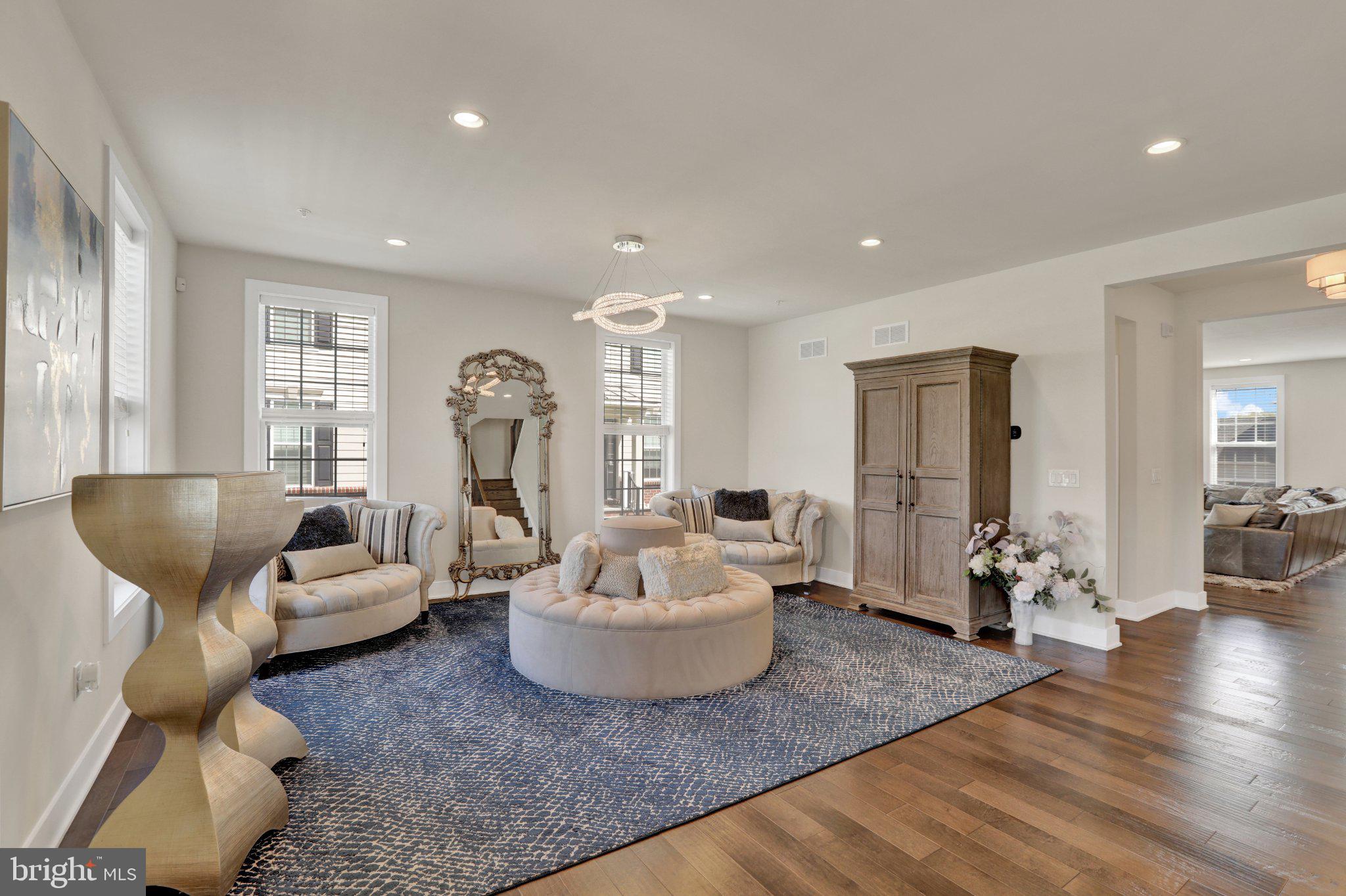 FENTONS CORNER - Residential