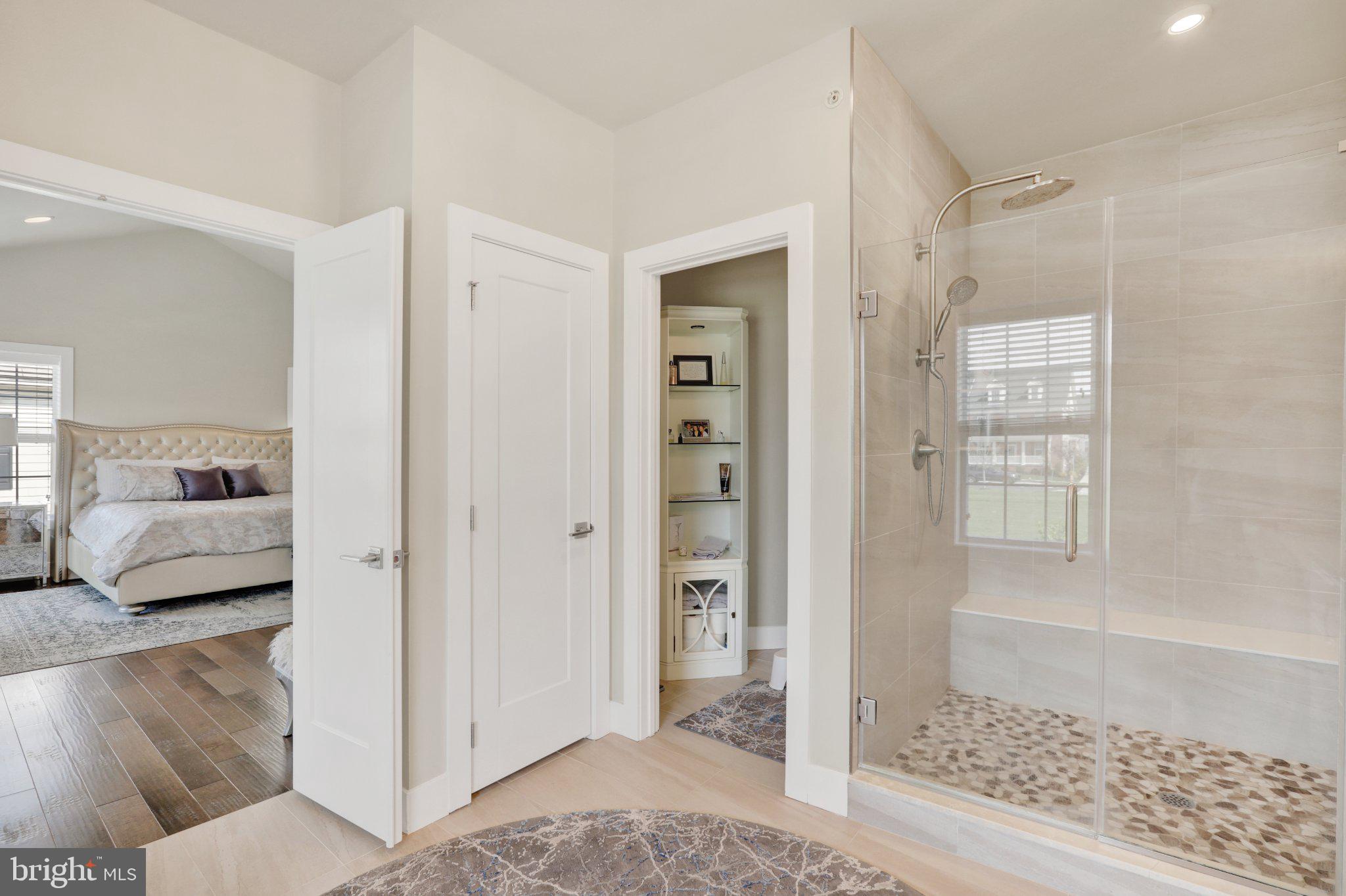 FENTONS CORNER - Residential