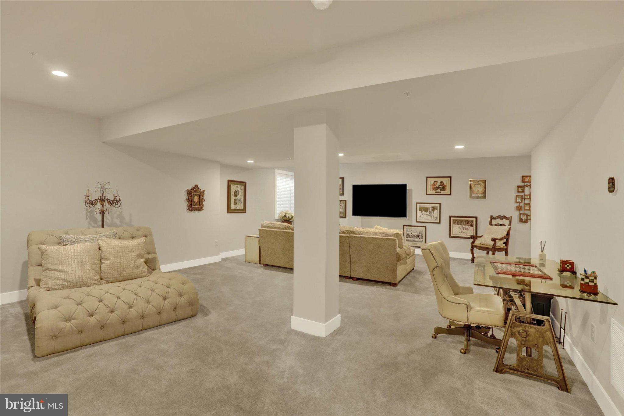 FENTONS CORNER - Residential