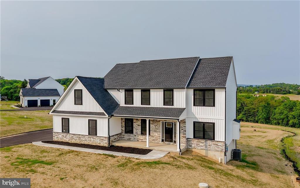 936 EMERALD VALLEY LANE