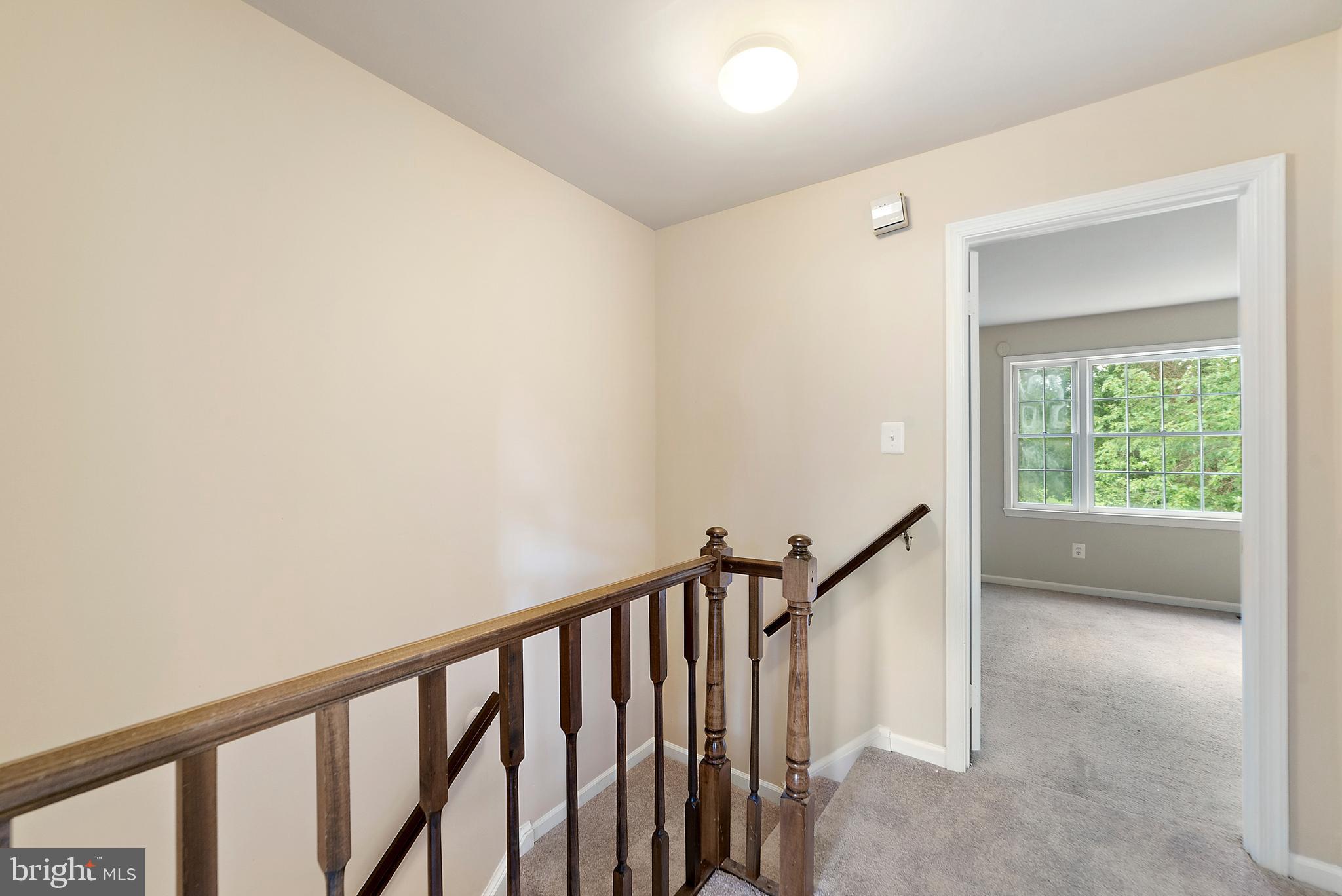 LEEDS SQUARE - Residential Lease