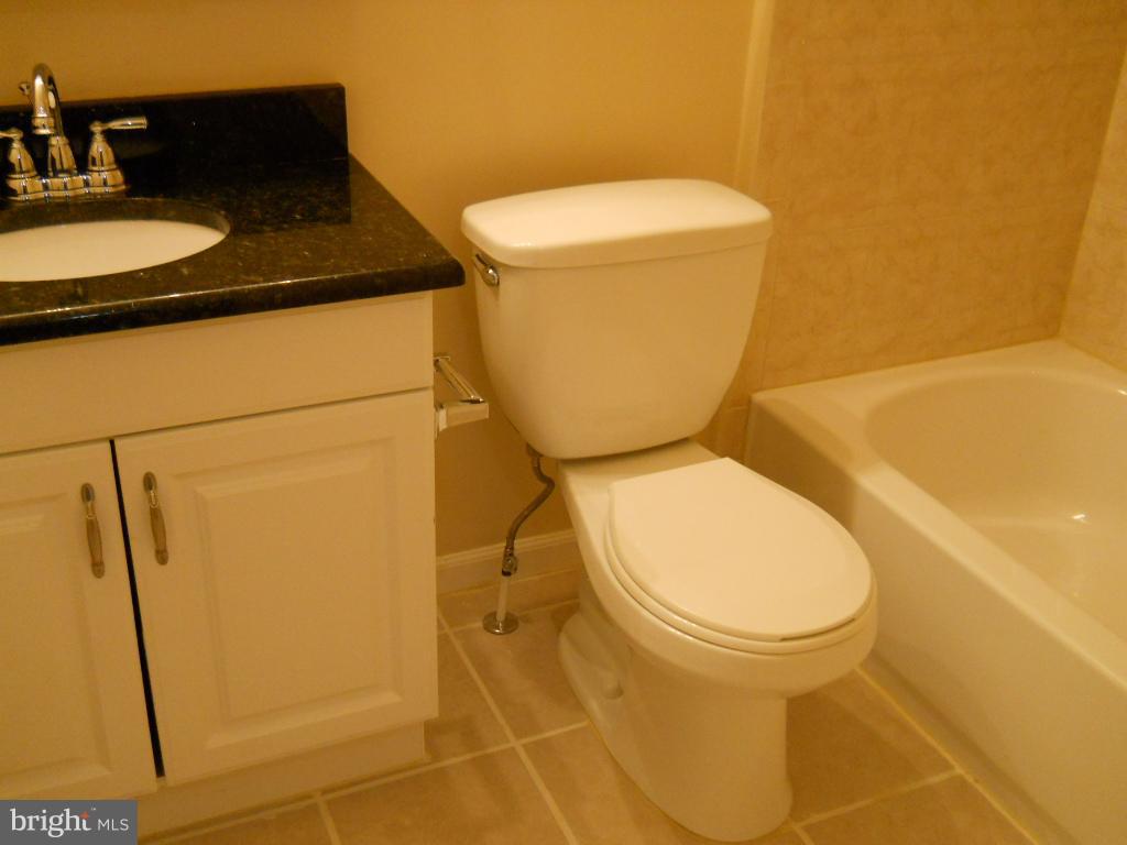 DALE CITY - Residential Lease