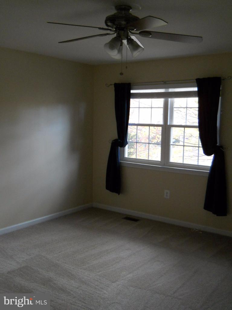 DALE CITY - Residential Lease