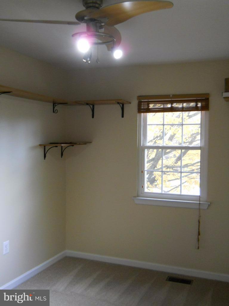 DALE CITY - Residential Lease