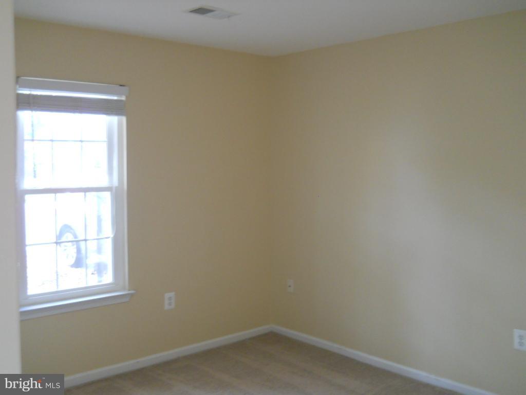 DALE CITY - Residential Lease