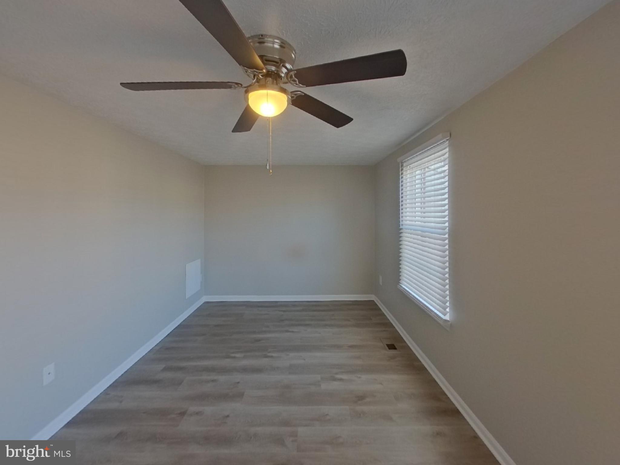 RIDGELYS CHOICE - Residential Lease