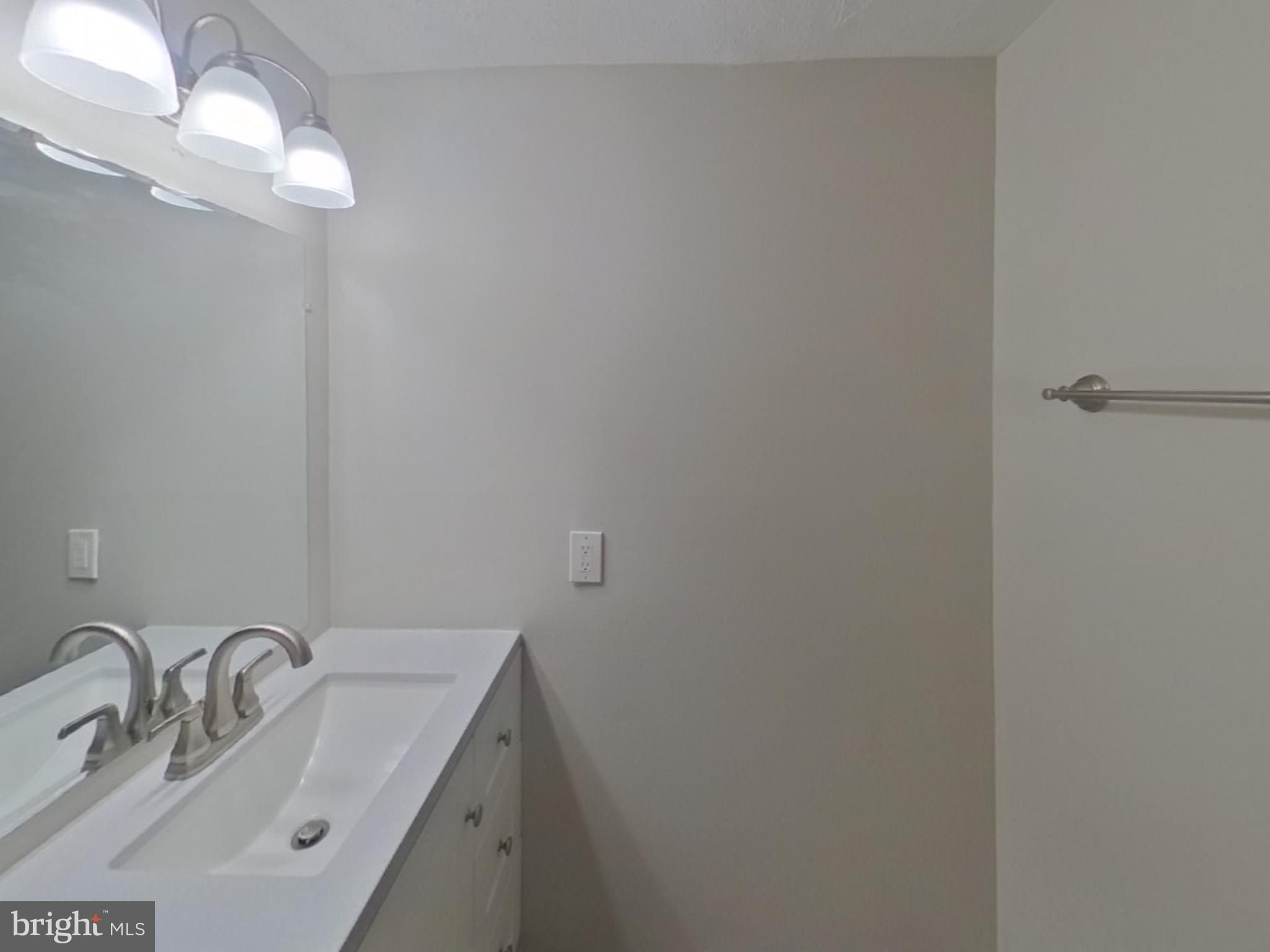 RIDGELYS CHOICE - Residential Lease
