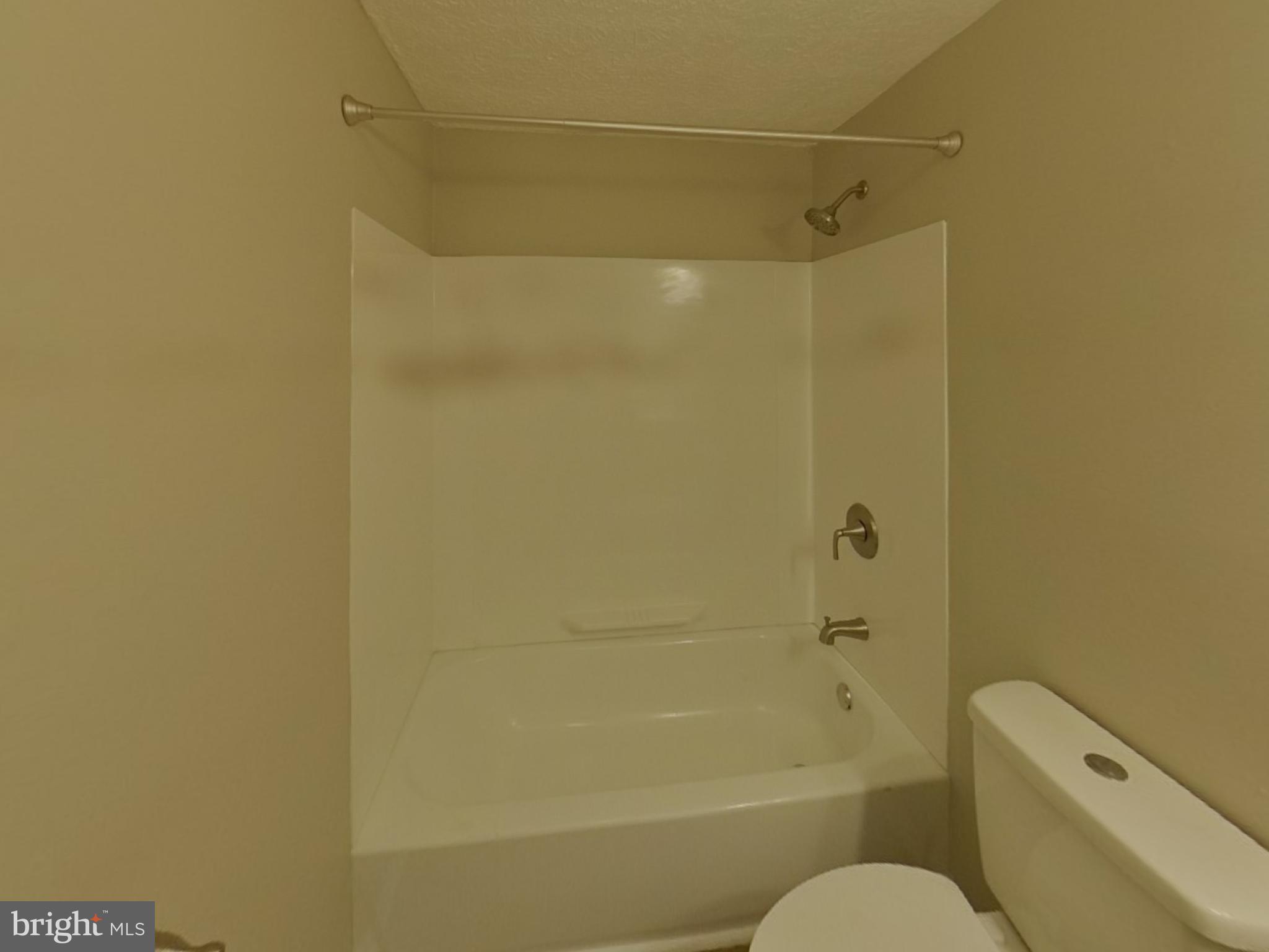 RIDGELYS CHOICE - Residential Lease
