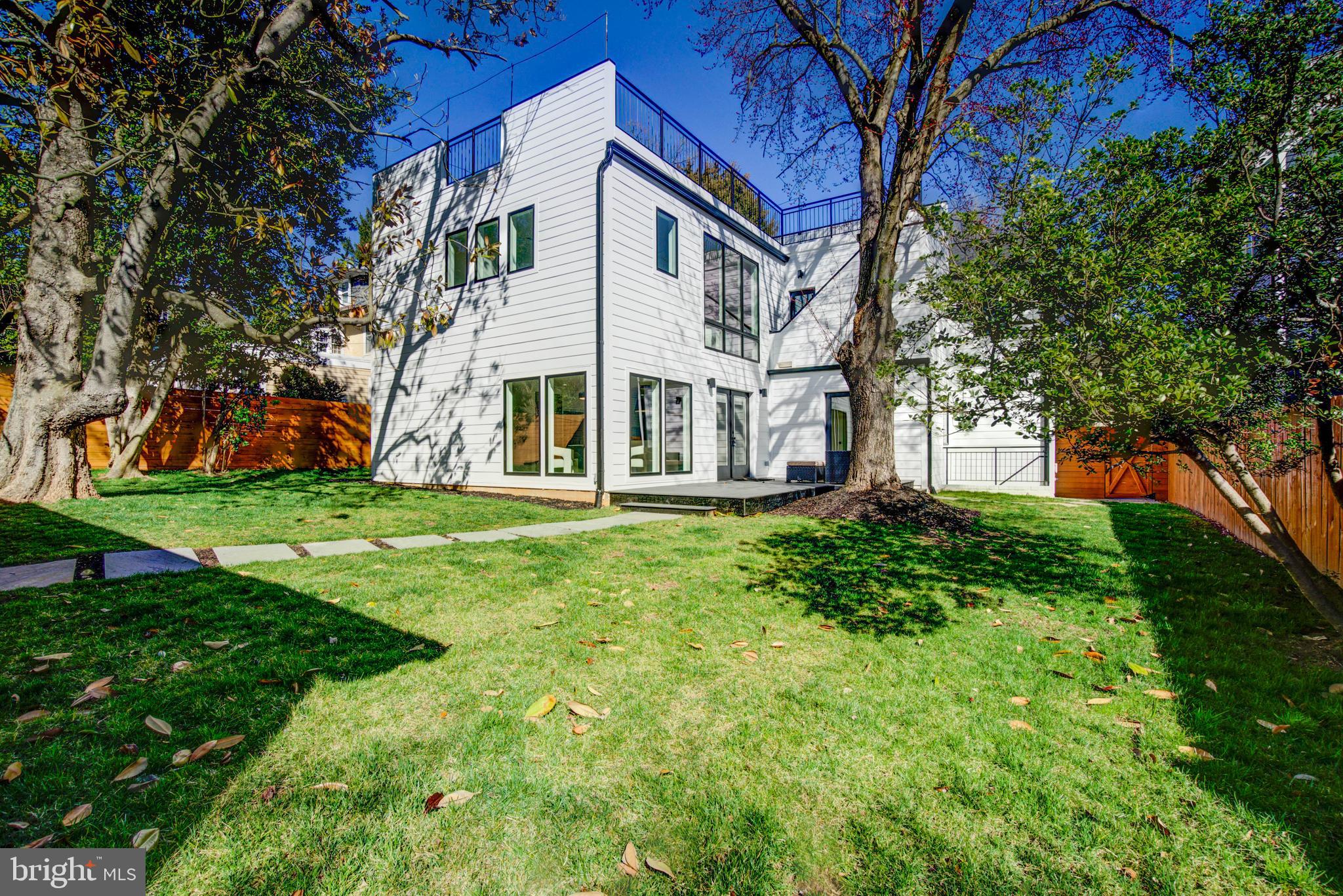 AMERICAN UNIVERSITY PARK - Residential