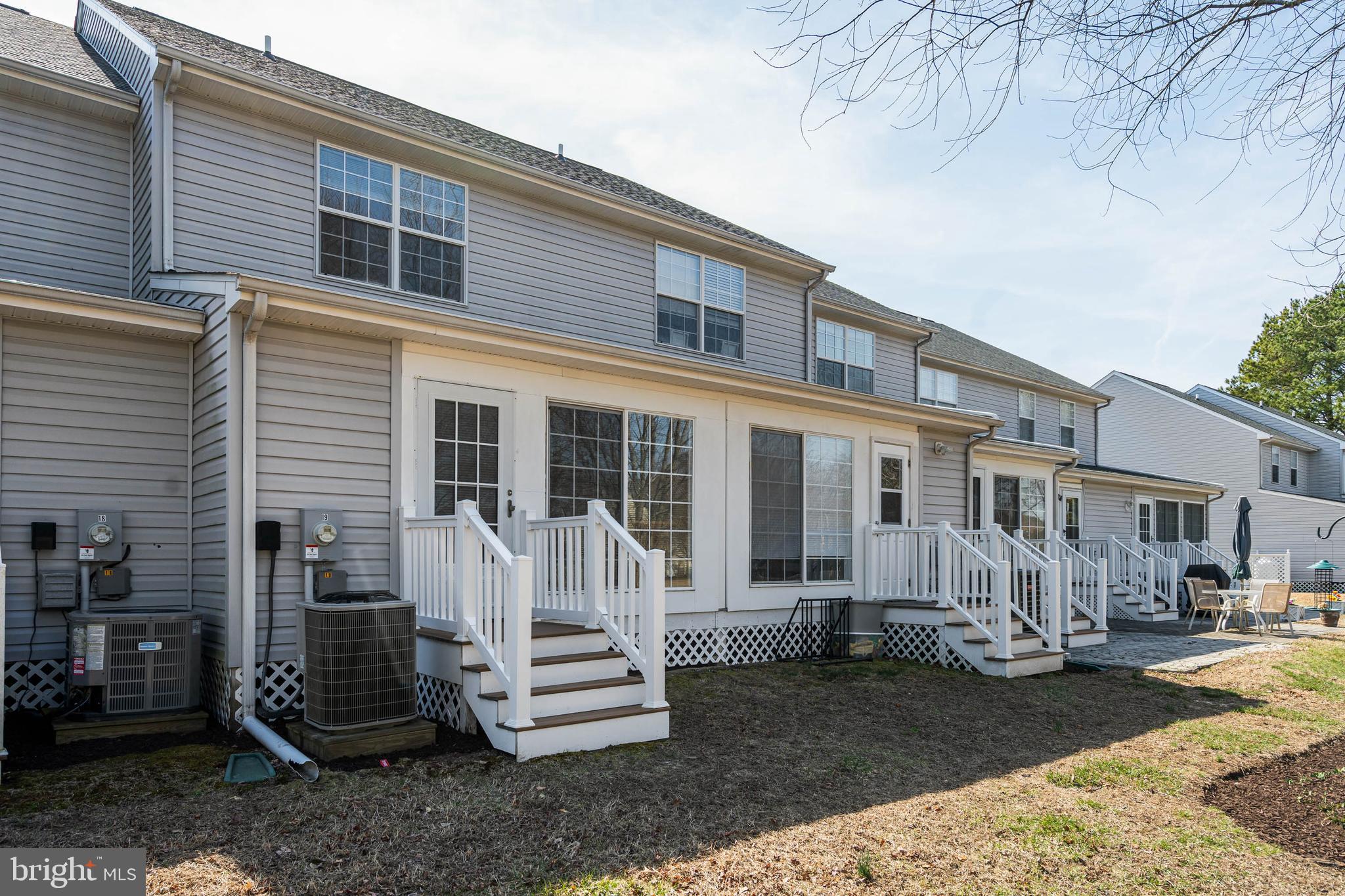 38174 BEACHWOOD COURT E19