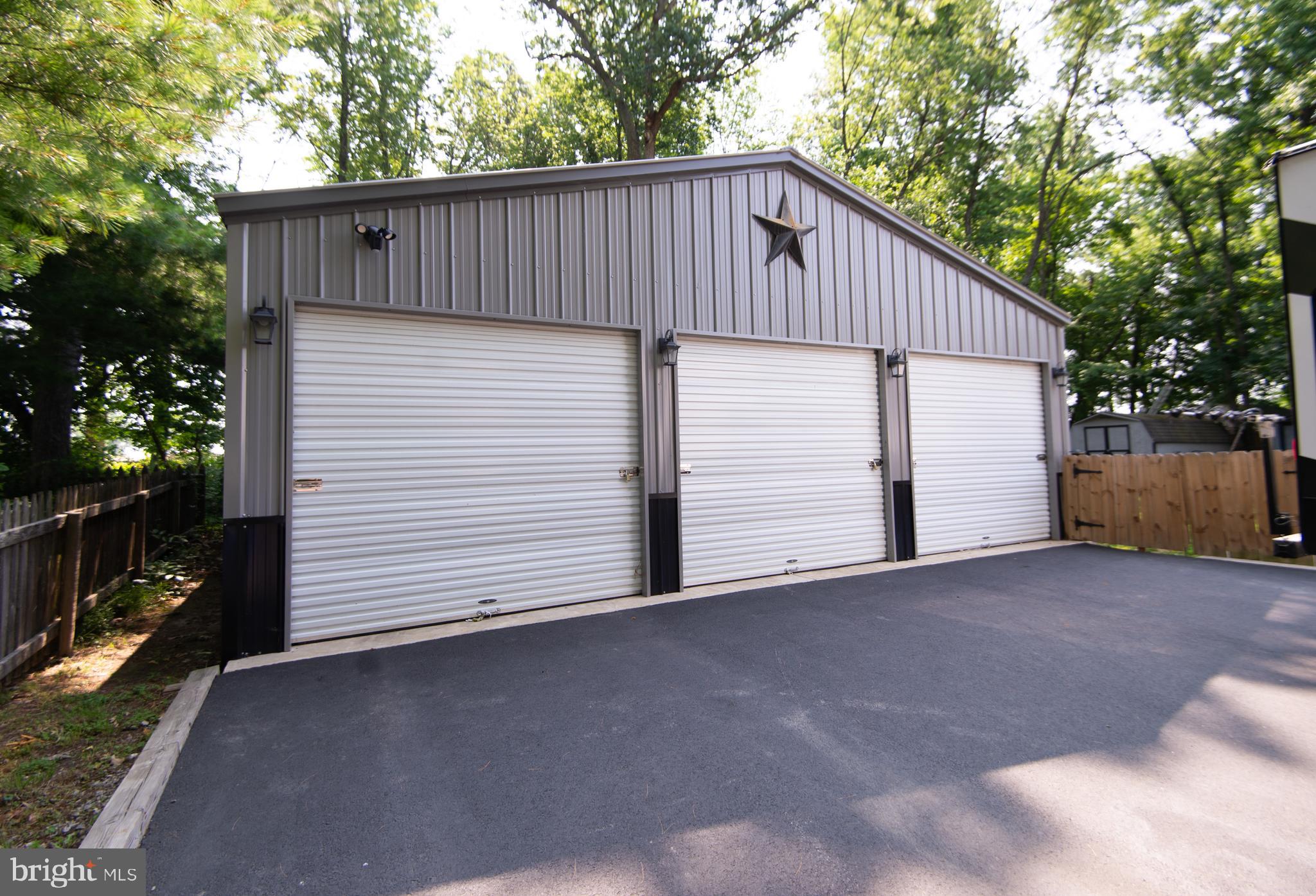 CLOVERFIELDS - Residential