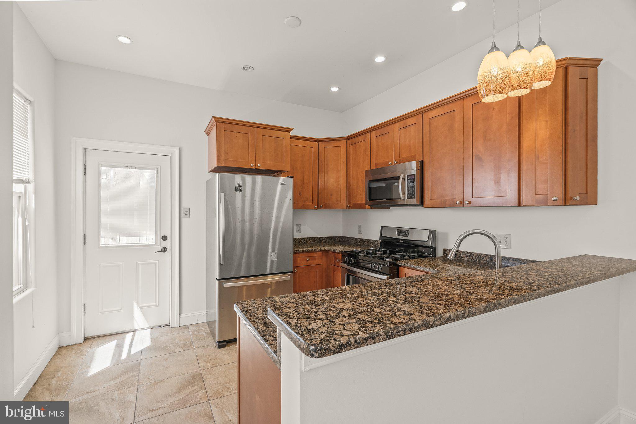 POINT BREEZE - Residential