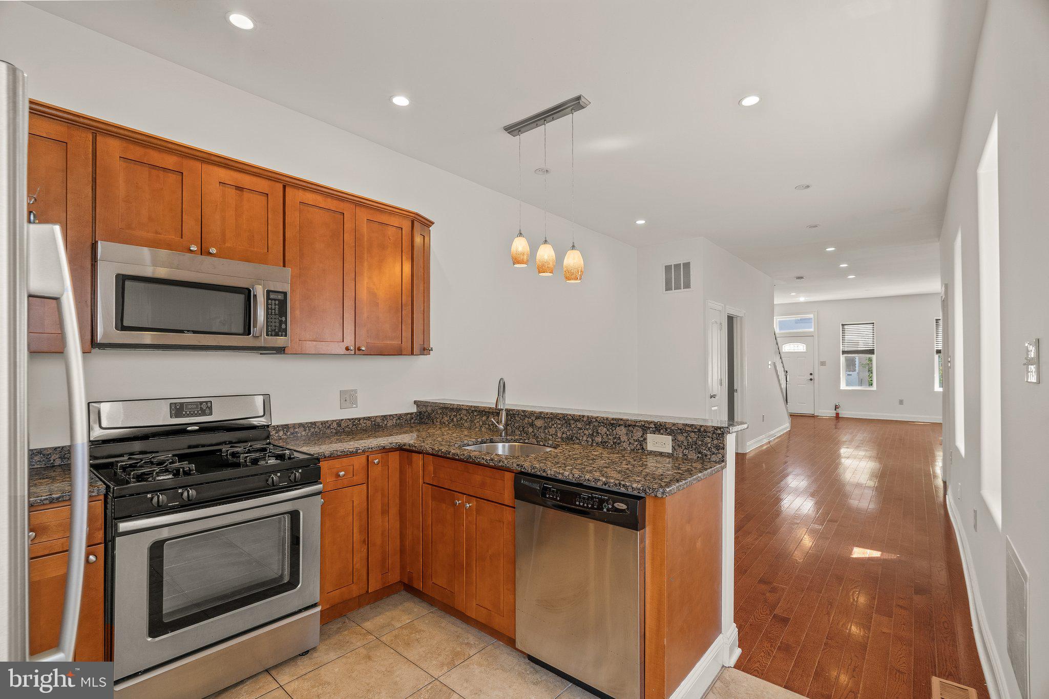 POINT BREEZE - Residential