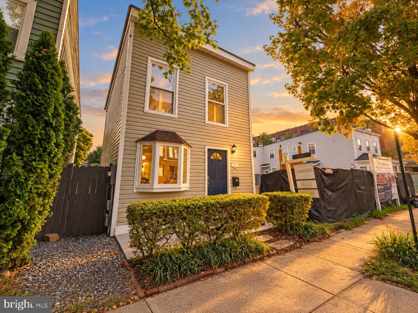 1016 PENDLETON STREET