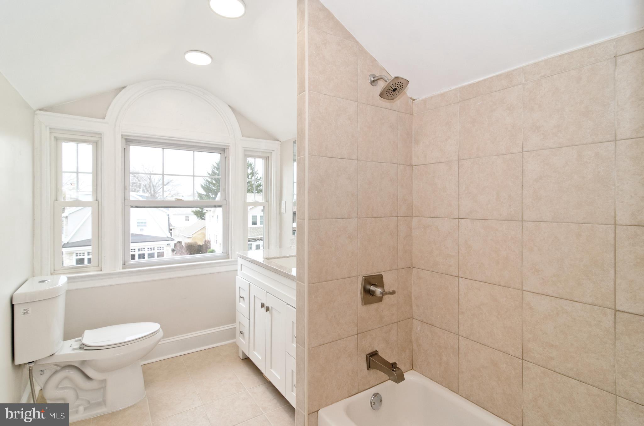 DREXEL HILL - Residential