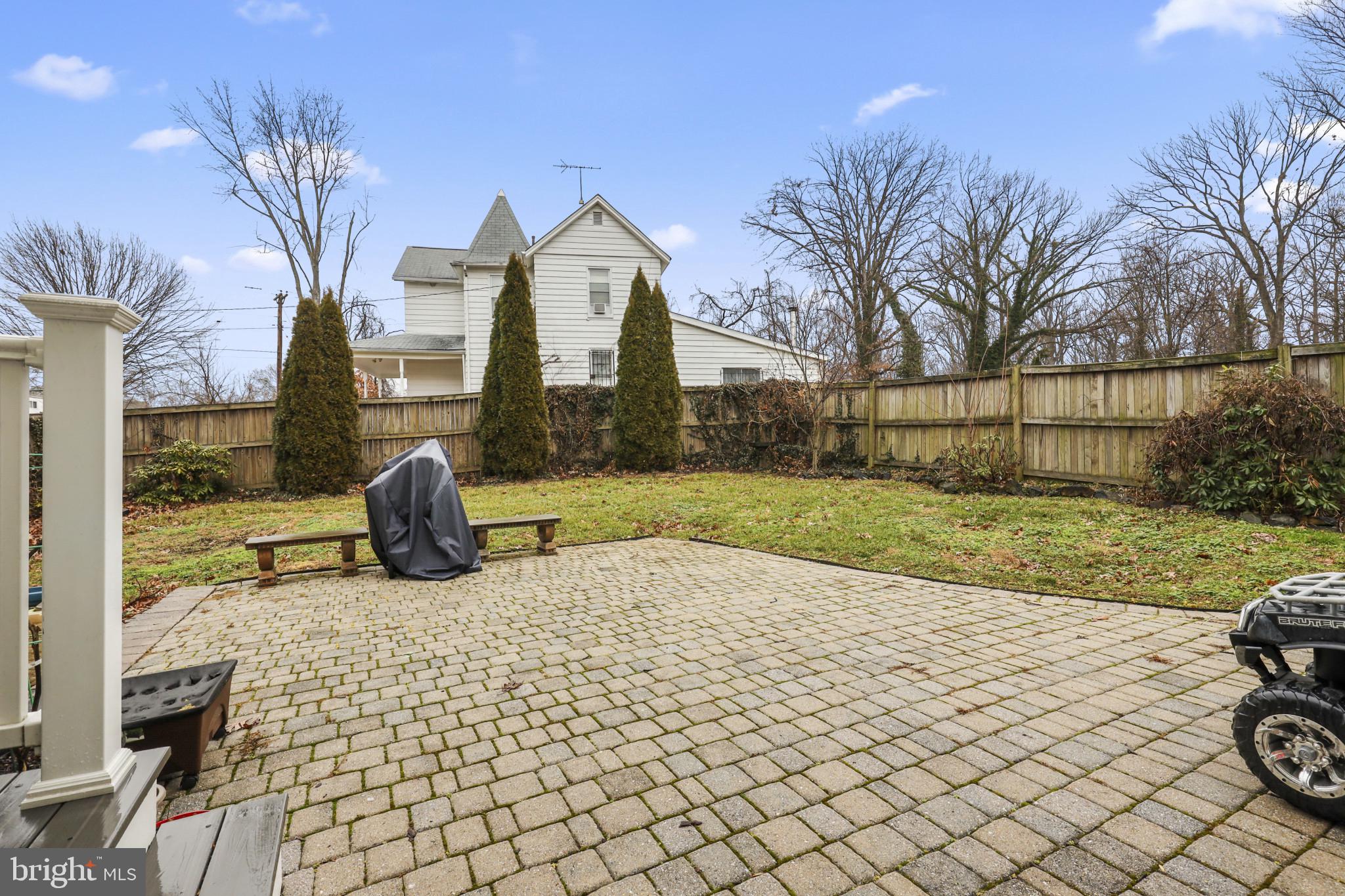 GWYNN OAK - Residential Lease