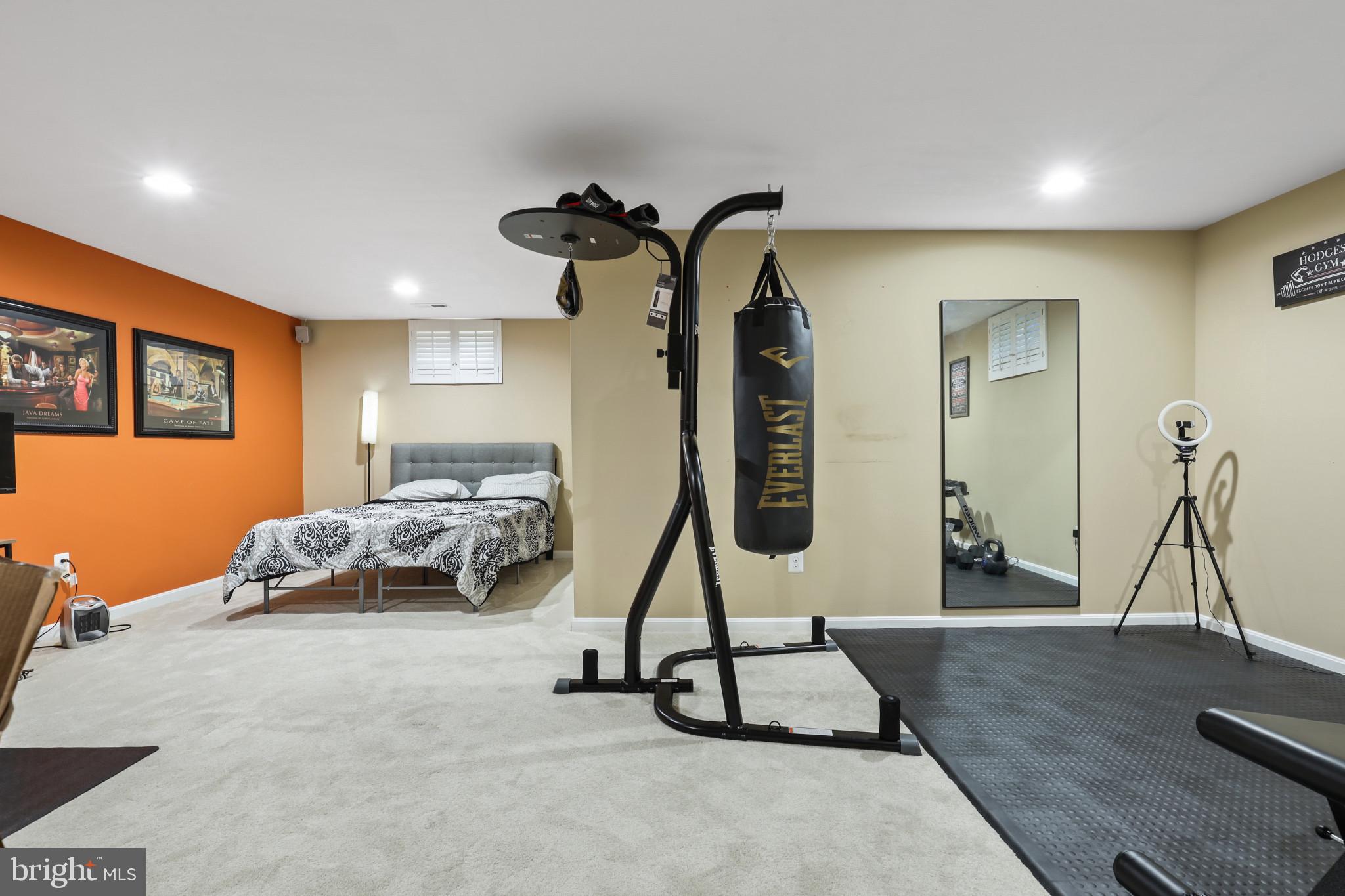 GWYNN OAK - Residential Lease