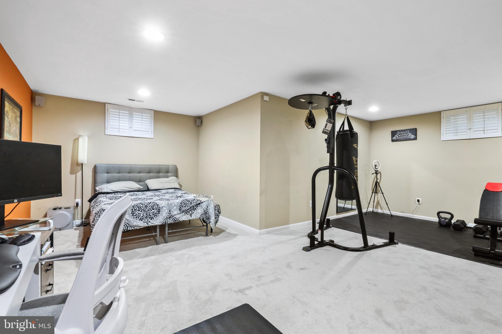 GWYNN OAK - Residential Lease