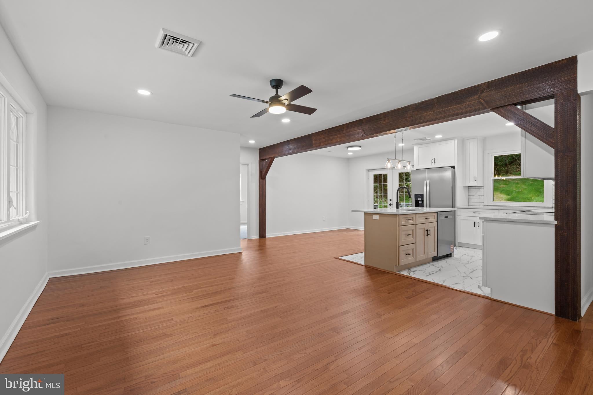1016 W BOOT ROAD