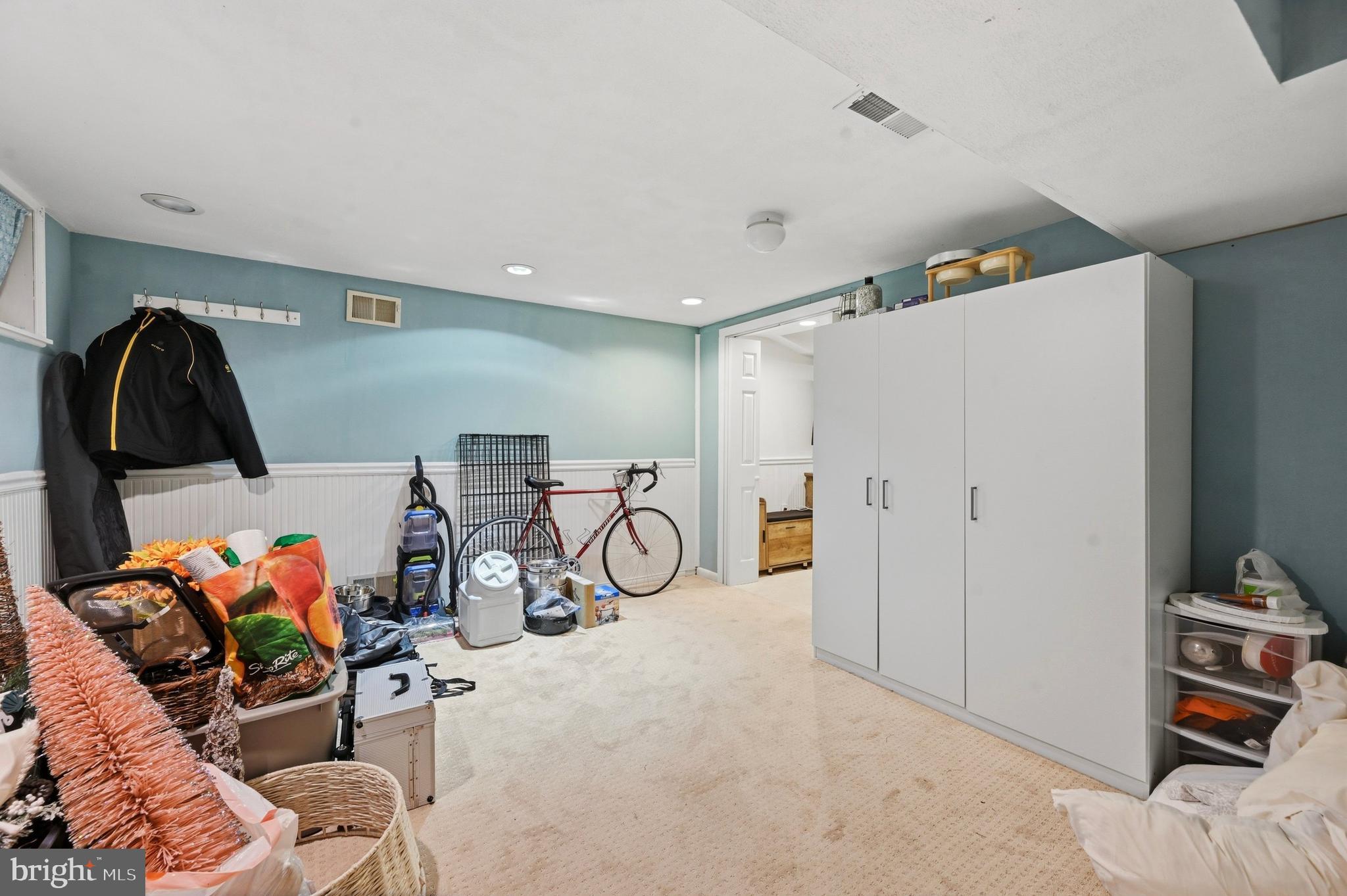 BALLINAHINCH - Residential