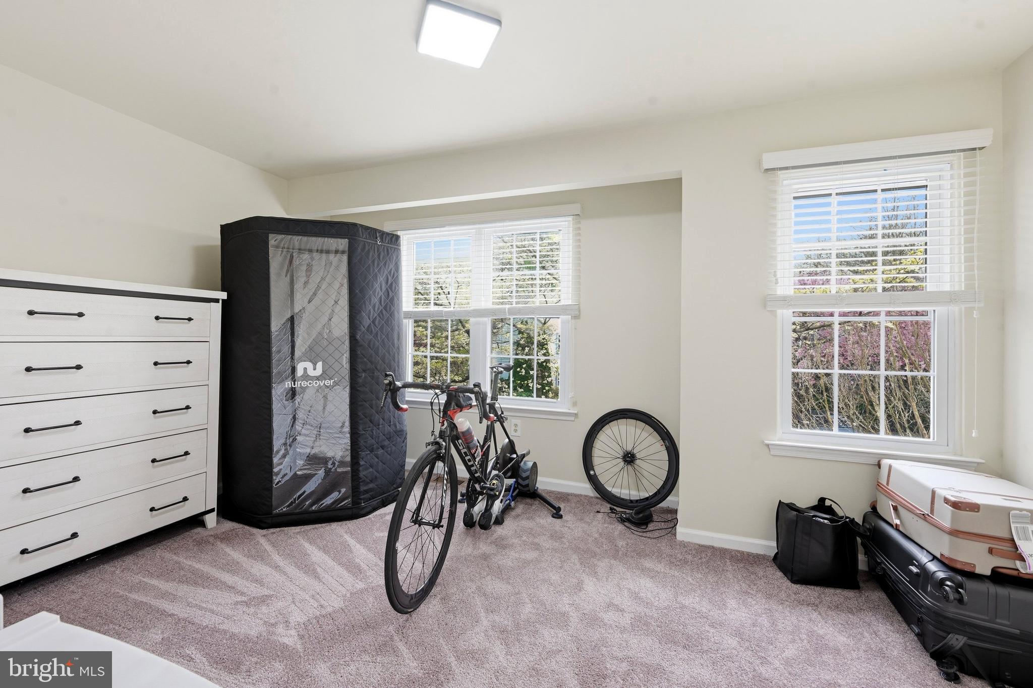 BALLINAHINCH - Residential