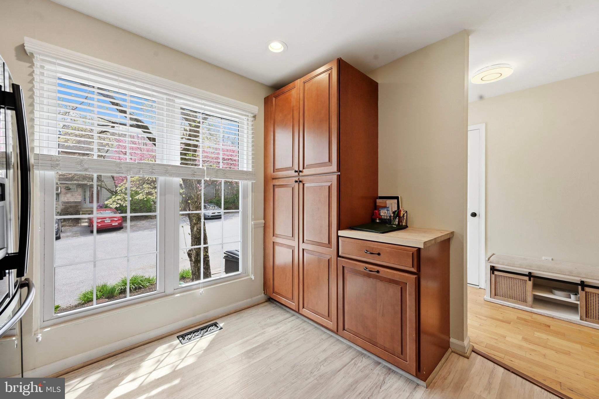 BALLINAHINCH - Residential