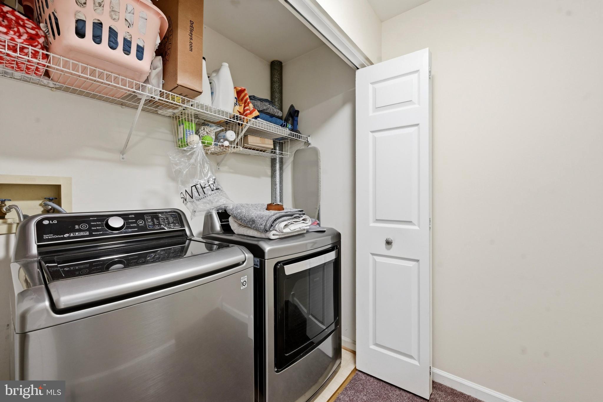 BALLINAHINCH - Residential