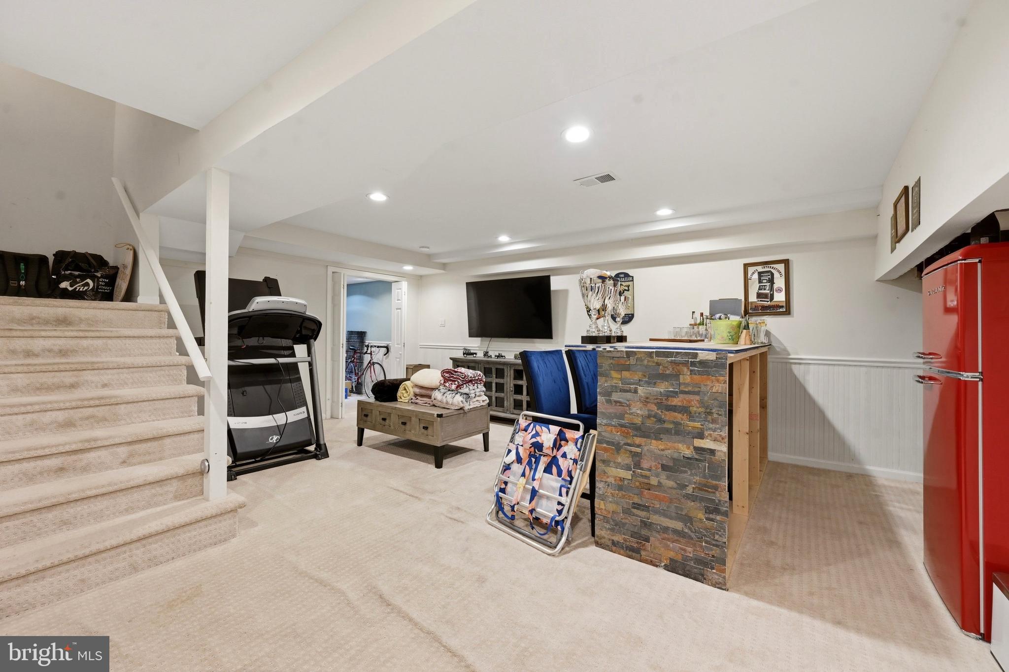 BALLINAHINCH - Residential