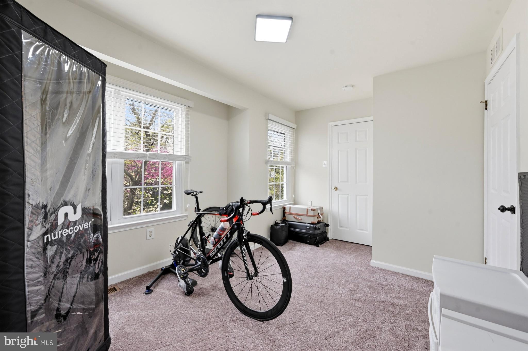 BALLINAHINCH - Residential