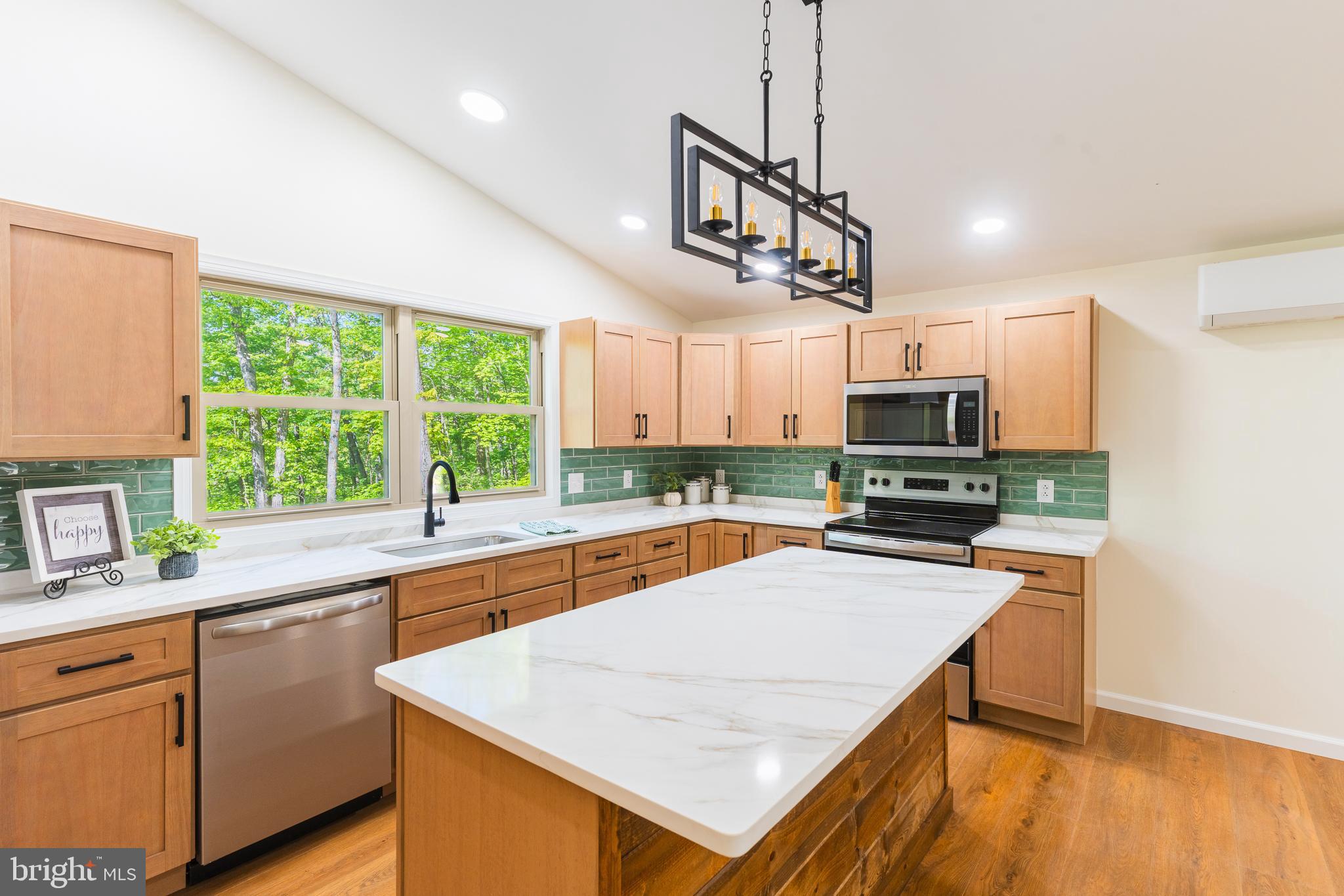 2614 LAKE FERNDALE DRIVE