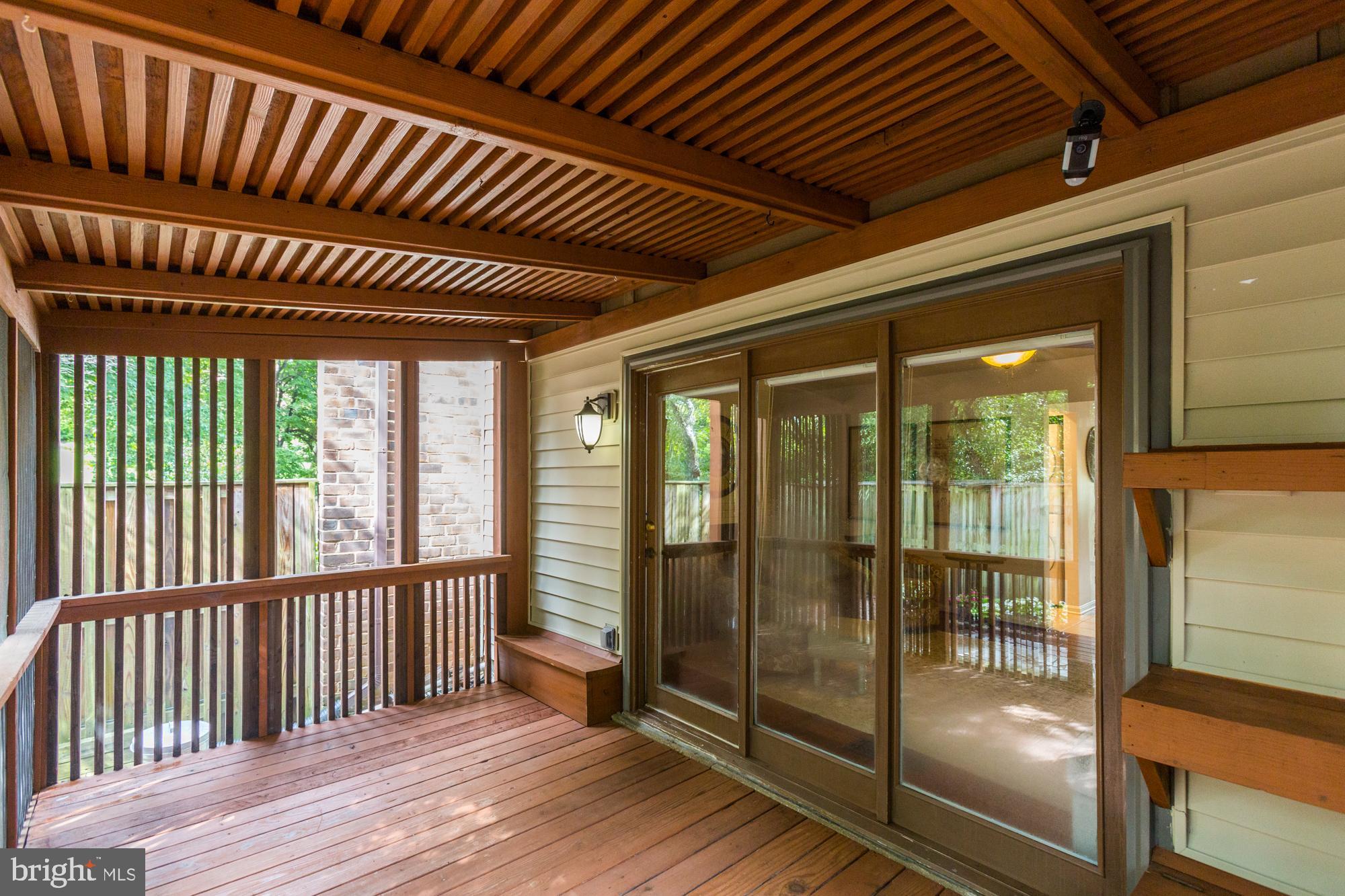 TOWN CENTER - Residential