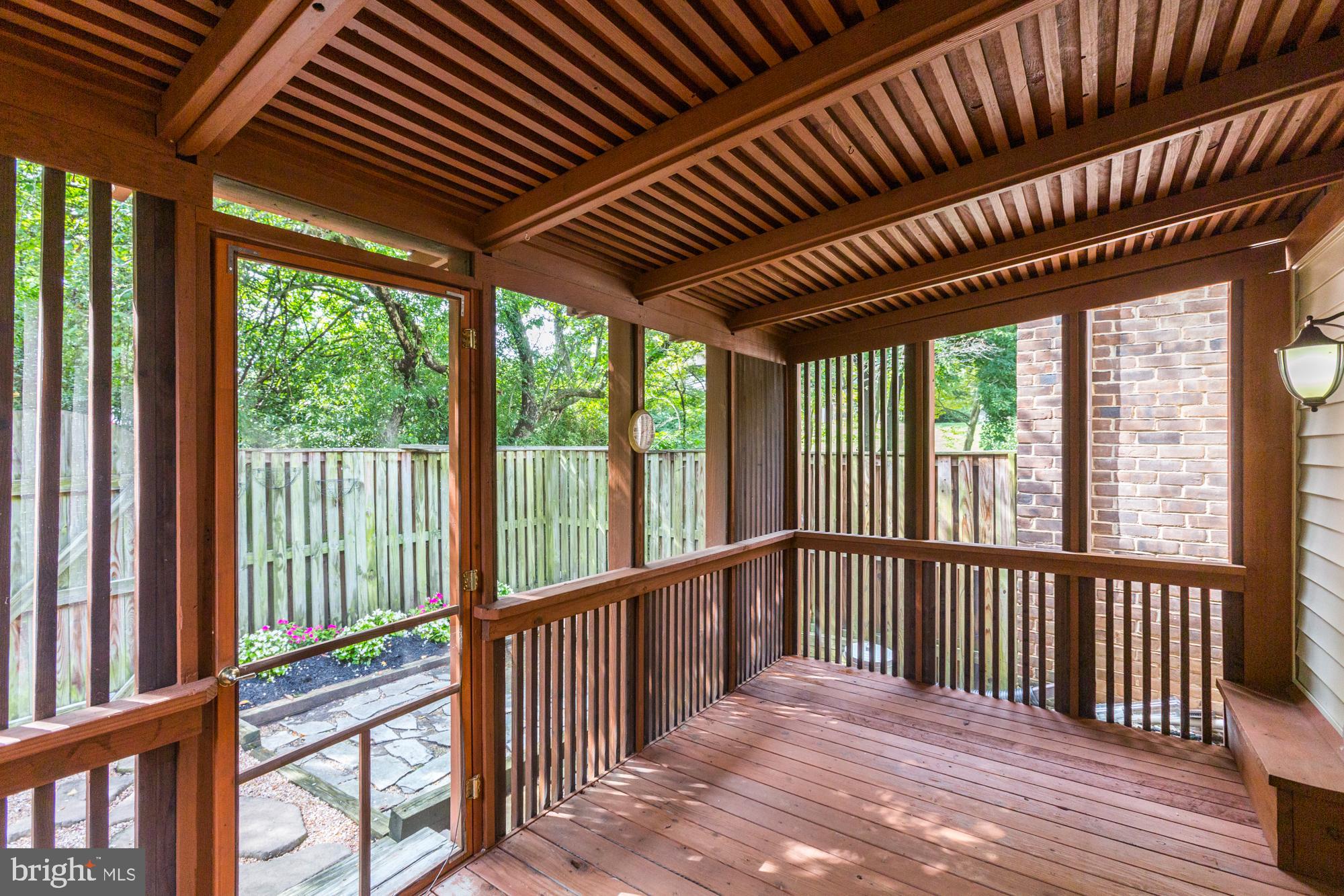 TOWN CENTER - Residential