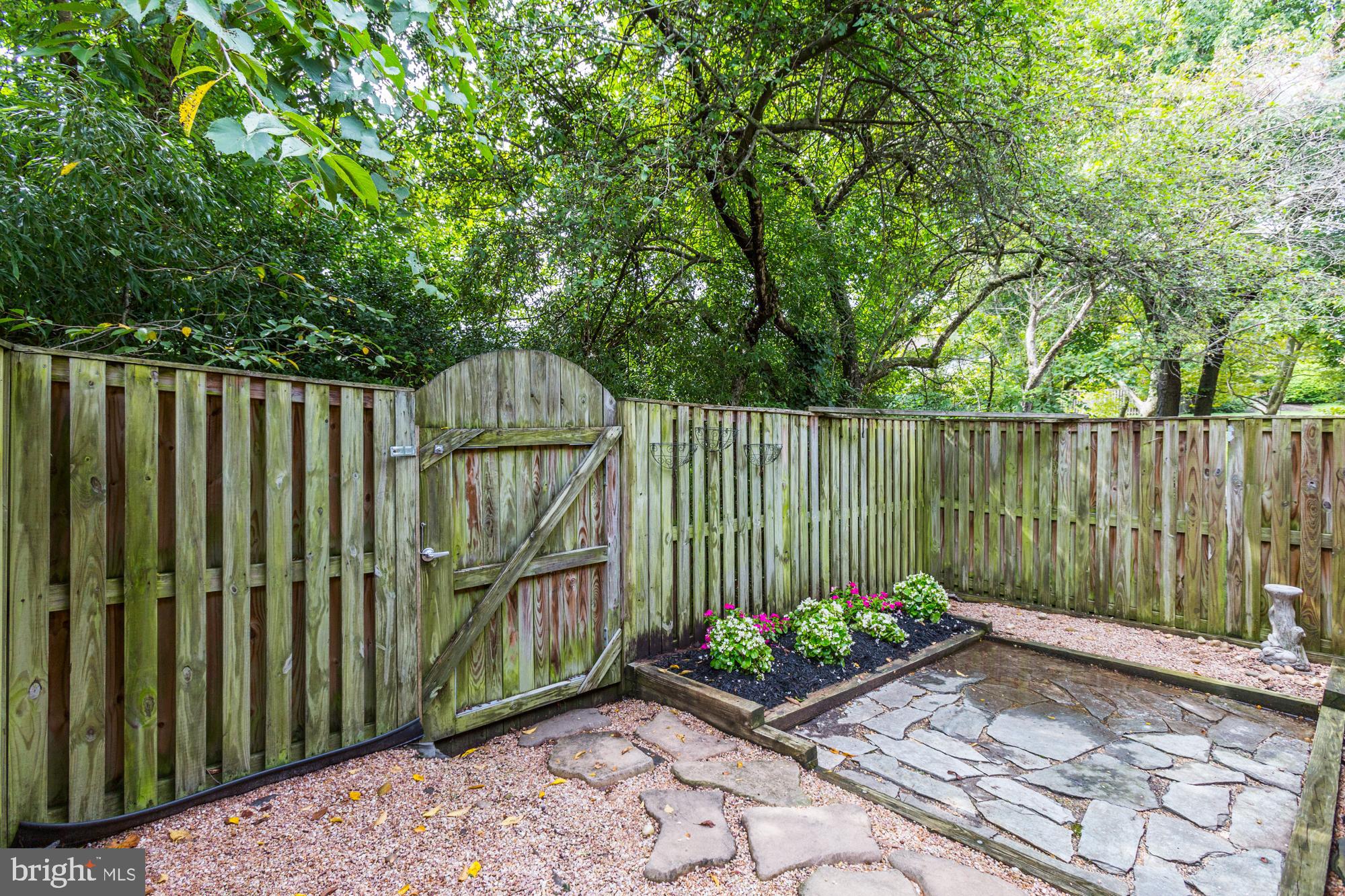 TOWN CENTER - Residential