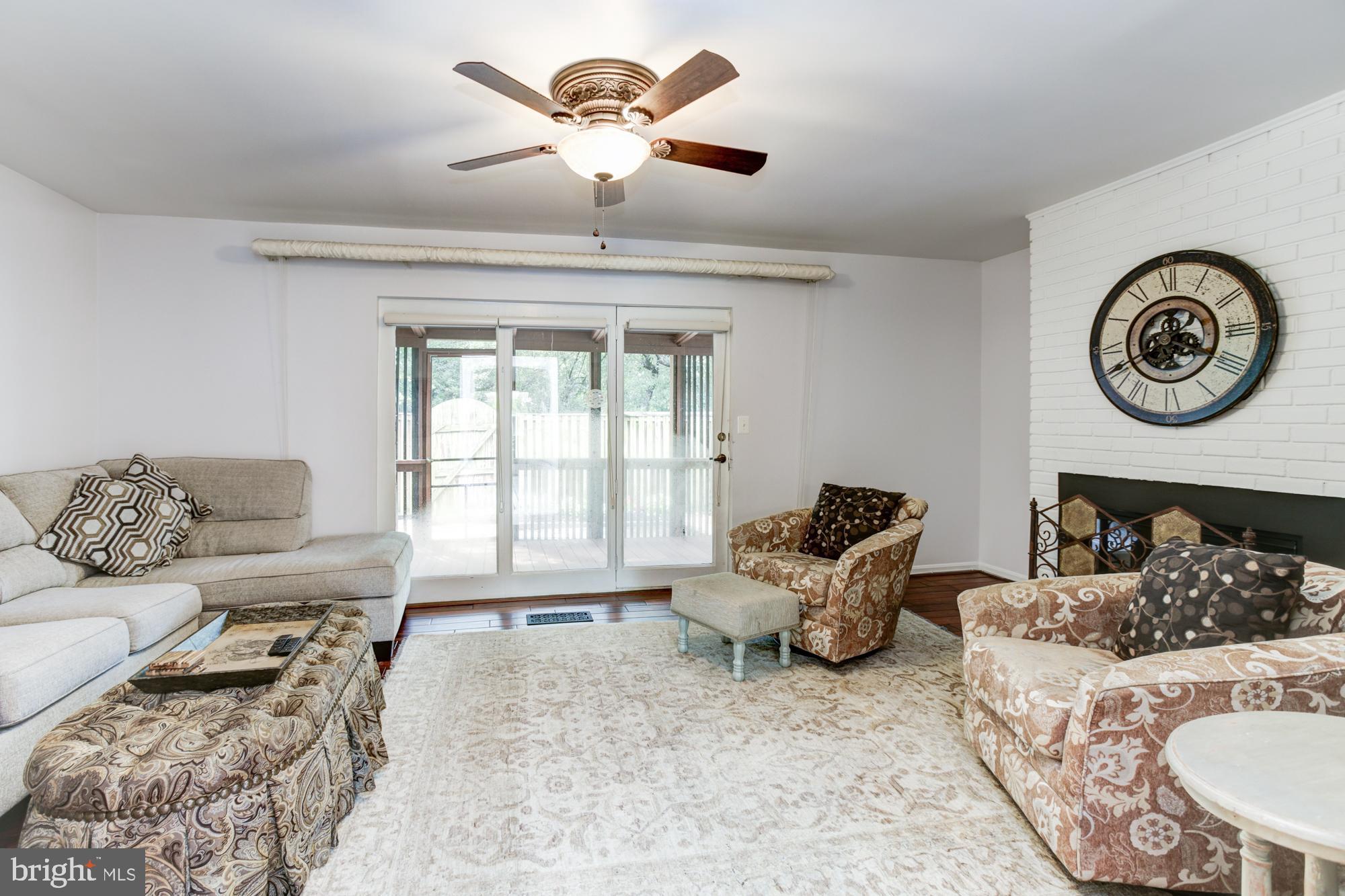 TOWN CENTER - Residential