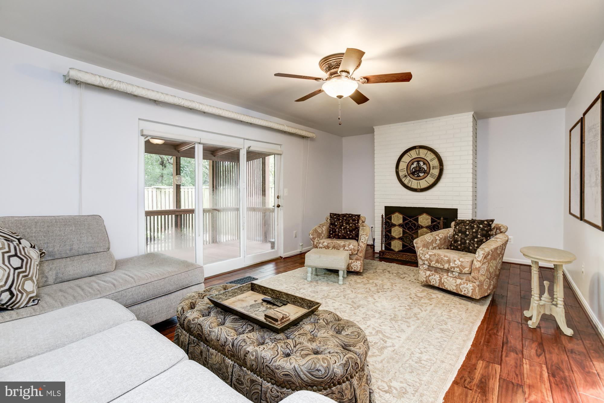 TOWN CENTER - Residential