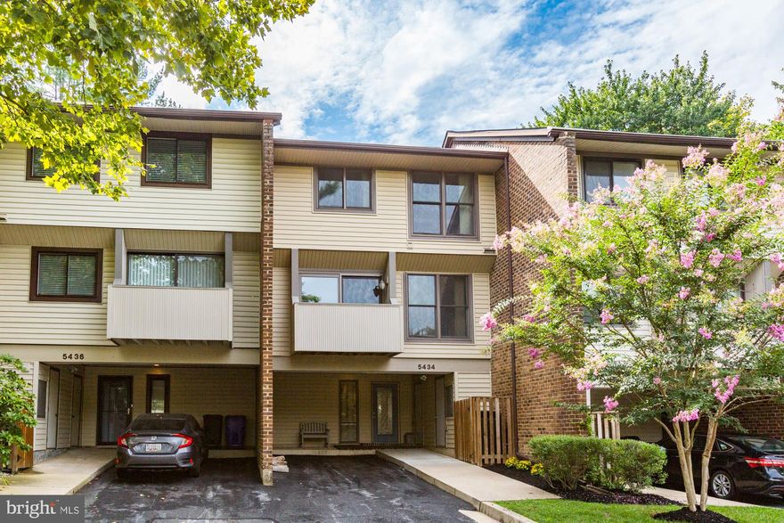 MULTIPLE OFFERS!!!  ALL OFFERS DUE BY 8/16 @ 7PM!!  A rare find!!  This home has amenities galore!  The kitchen has stainless steel appliances, beautiful cabinetry, upgraded counters and plenty of table space.  The family room boasts wood floors and a great open space and the fireplace was completely redone approximately one year ago!  The back is one of a kind for this neighborhood!  A completely enclosed deck and beautiful stone work on the outside.  Very little maintenance for this area and it's completely fenced in and is very private!  The private level had the master bathroom remodeled less than two years ago!  Carpets cleaned, upgraded light fixtures, lots of natural light, a second balcony, backs to woods, and the parking situation is the best in the neighborhood!  Overflow for guests can park right on Leaf Treader and walk only a few feet to your door!  Best in class!