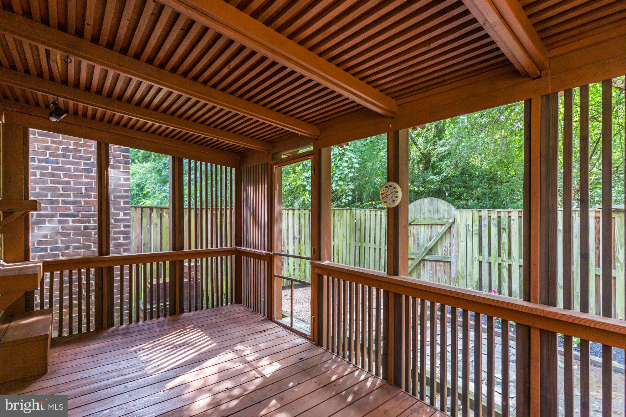 TOWN CENTER - Residential