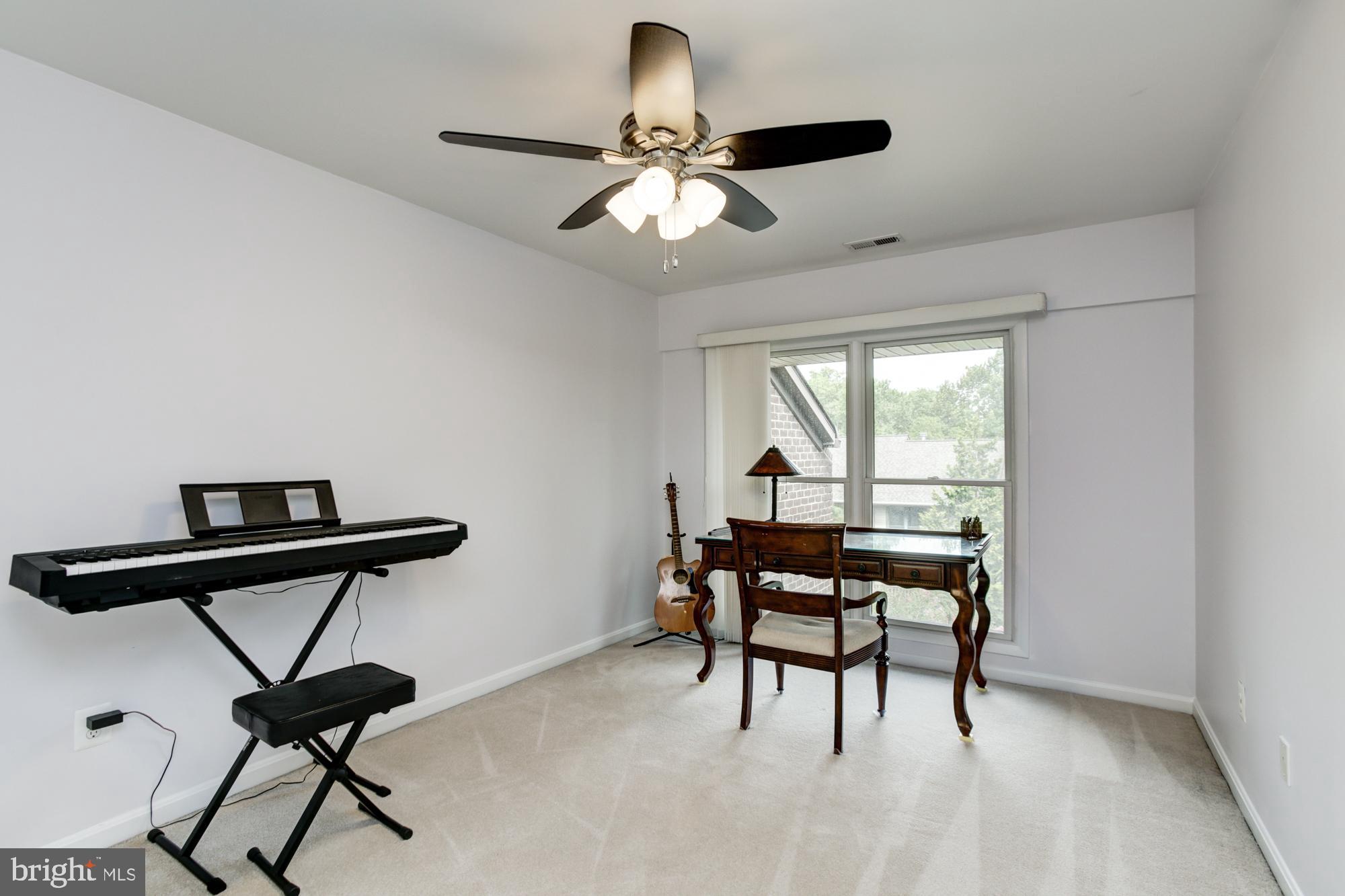 TOWN CENTER - Residential