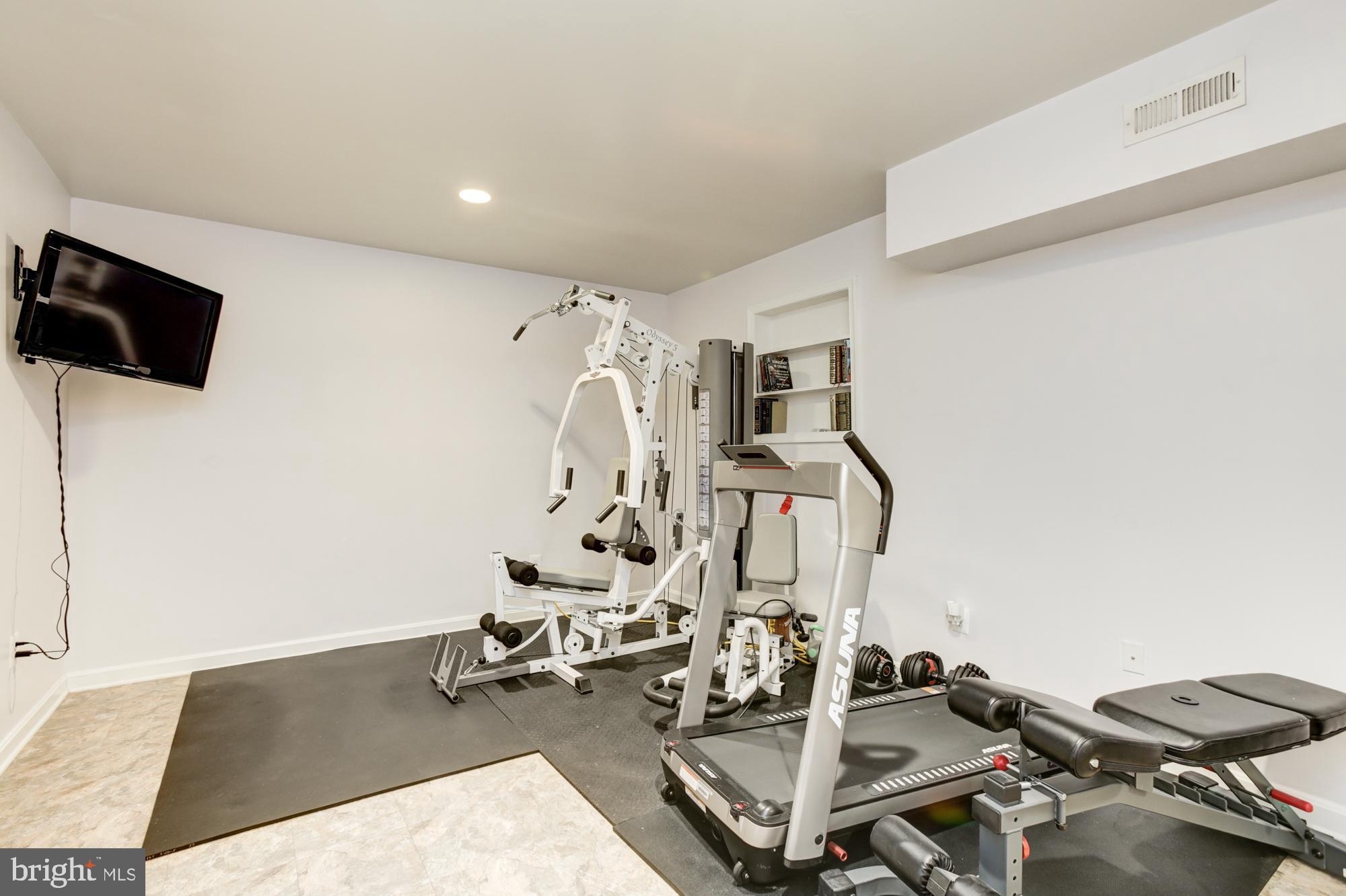 TOWN CENTER - Residential