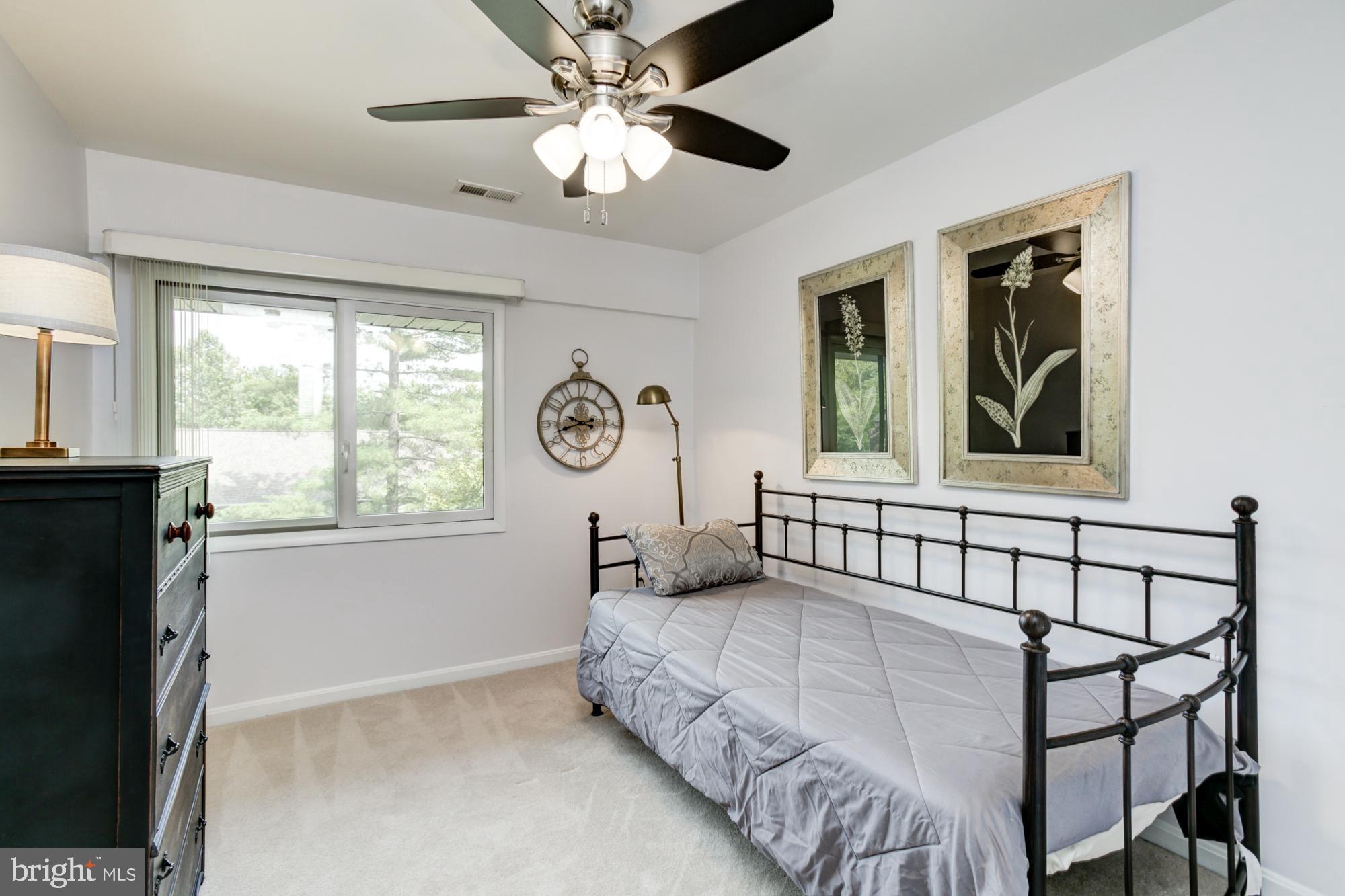 TOWN CENTER - Residential