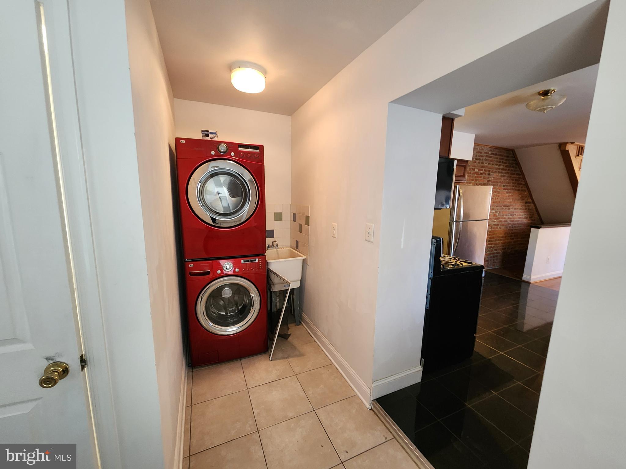 HIGHLANDTOWN - Residential